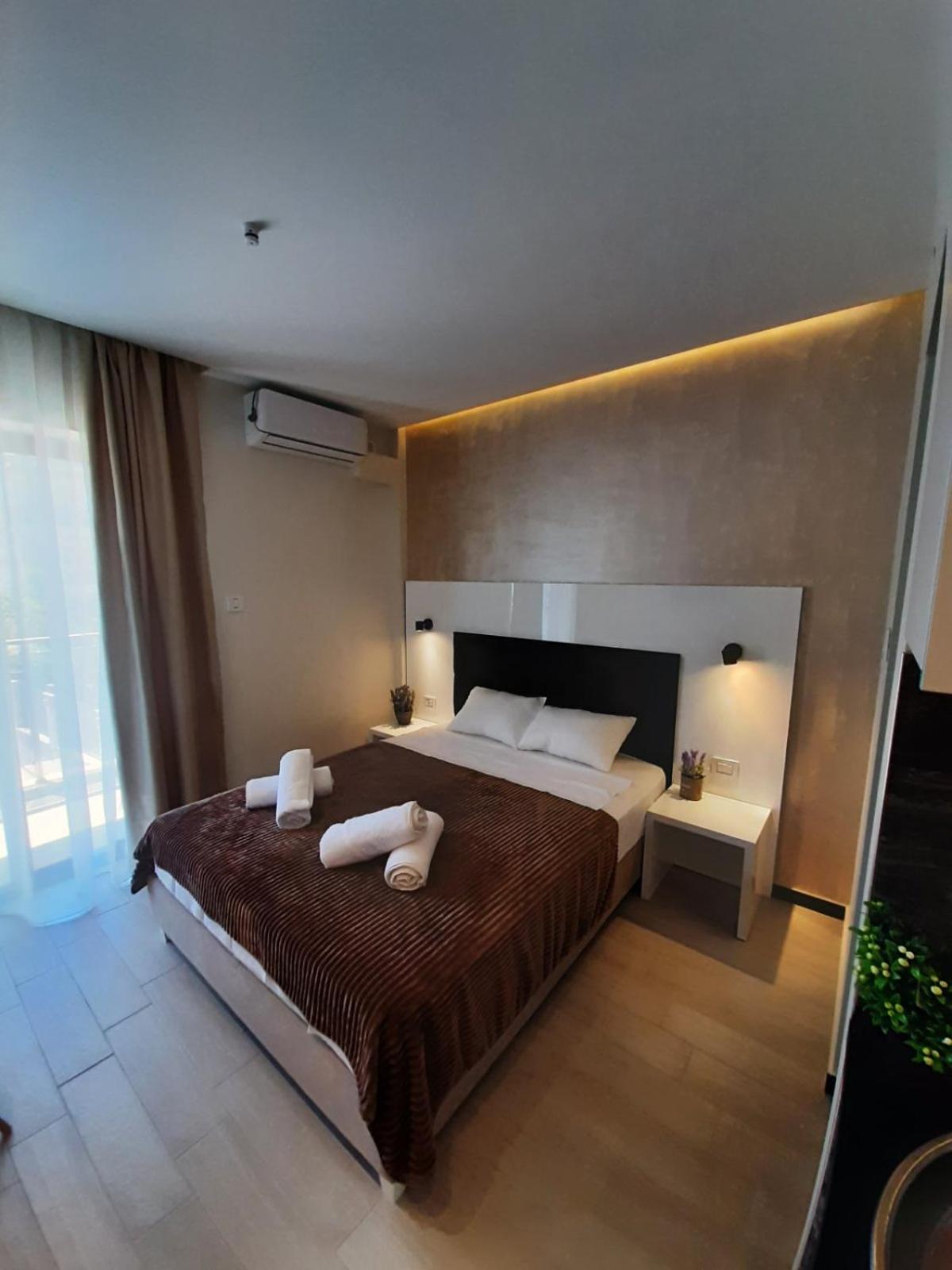 Deluxe Triple Room - Photo 1