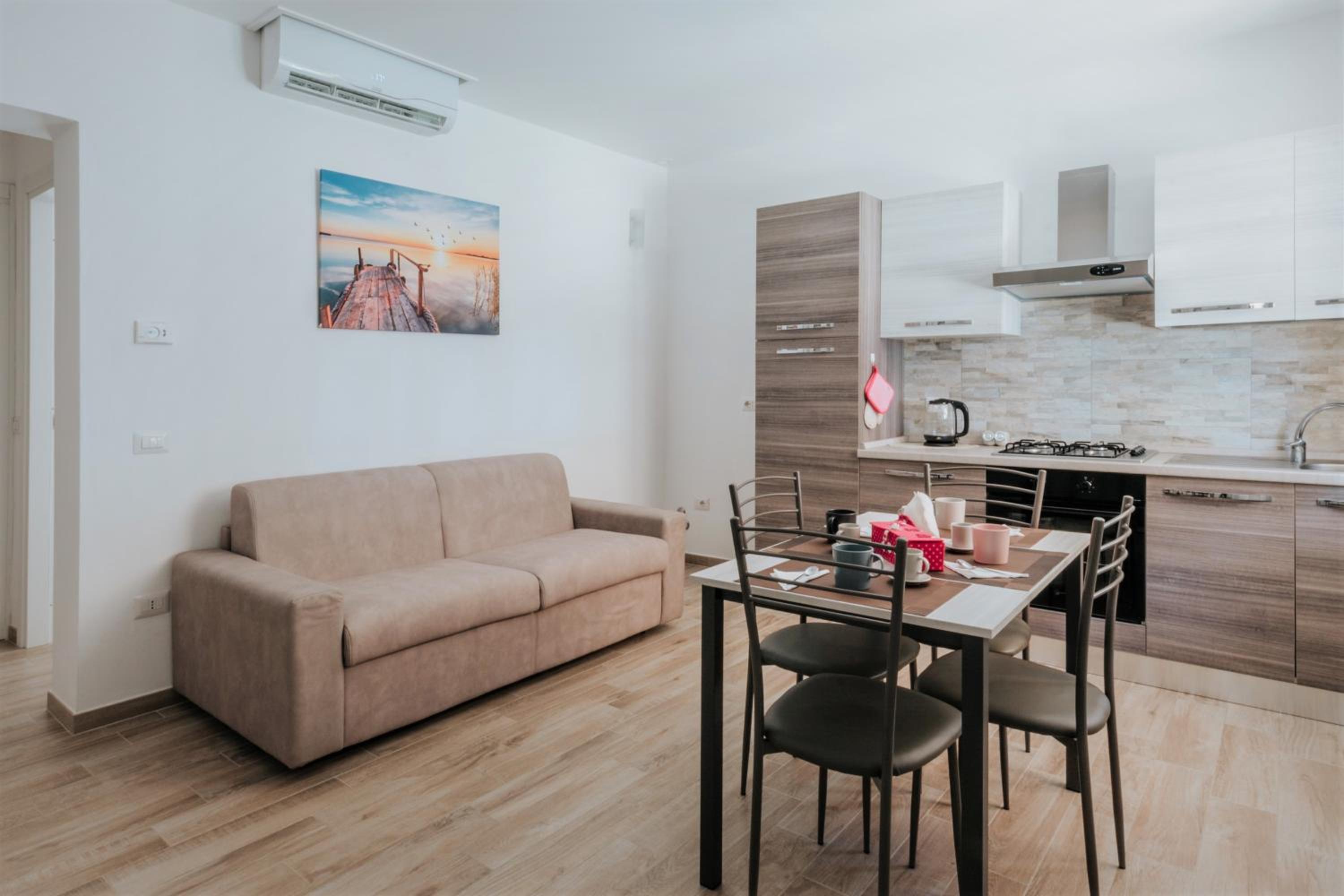 One-Bedroom House photo 2