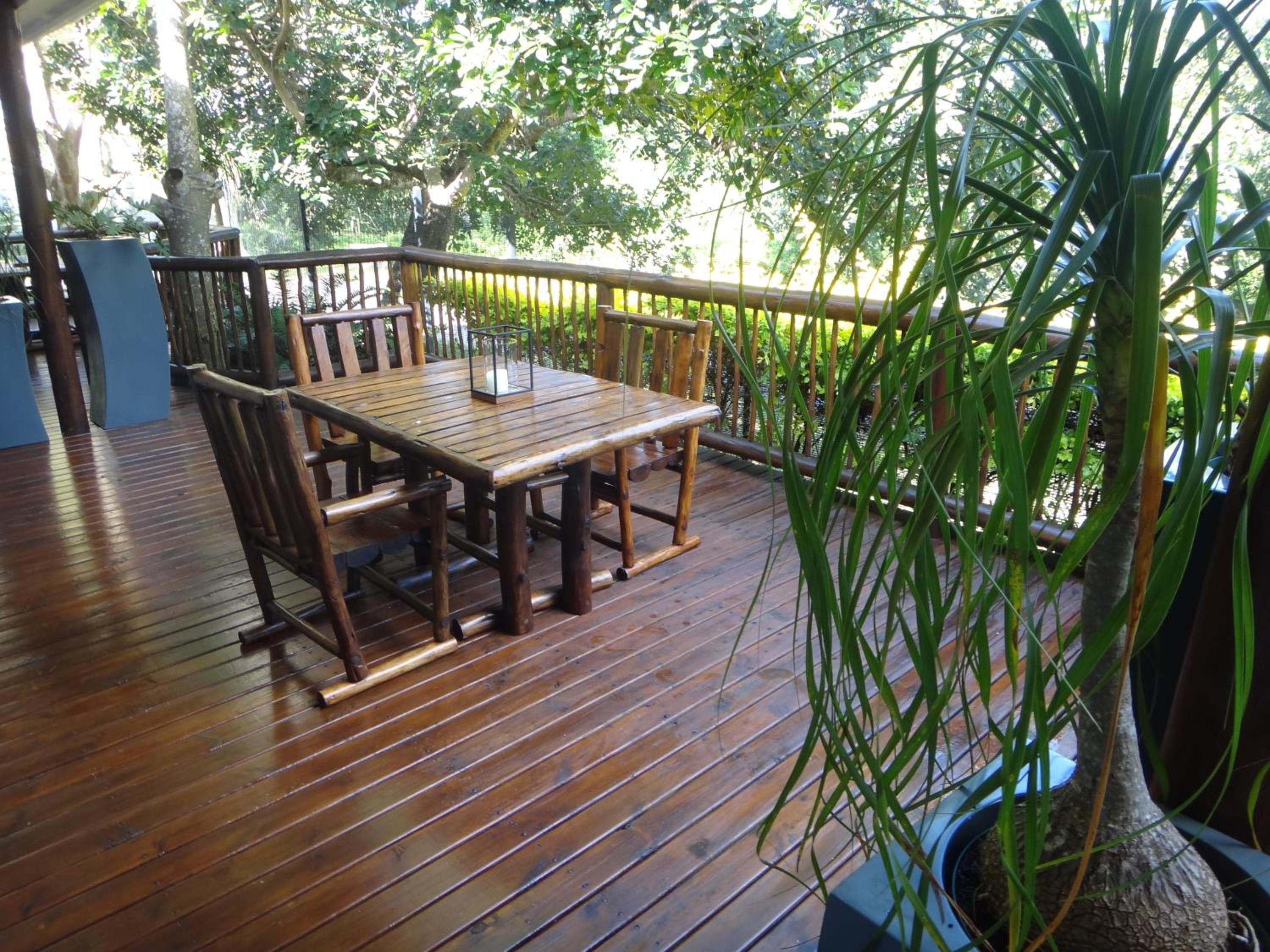 Deluxe Twin/King Forest View Room with Balcony photo 2