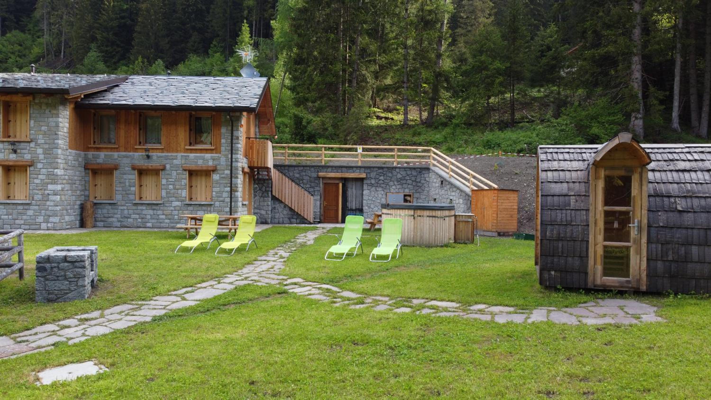 Two-Bedroom Chalet photo 2