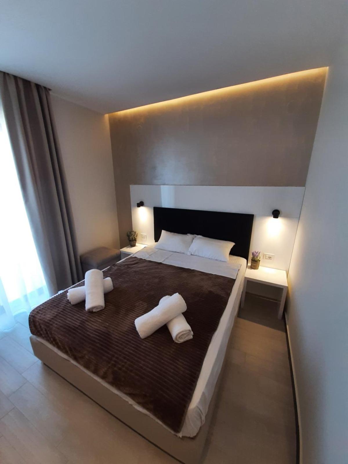 Deluxe Triple Room - Photo 8
