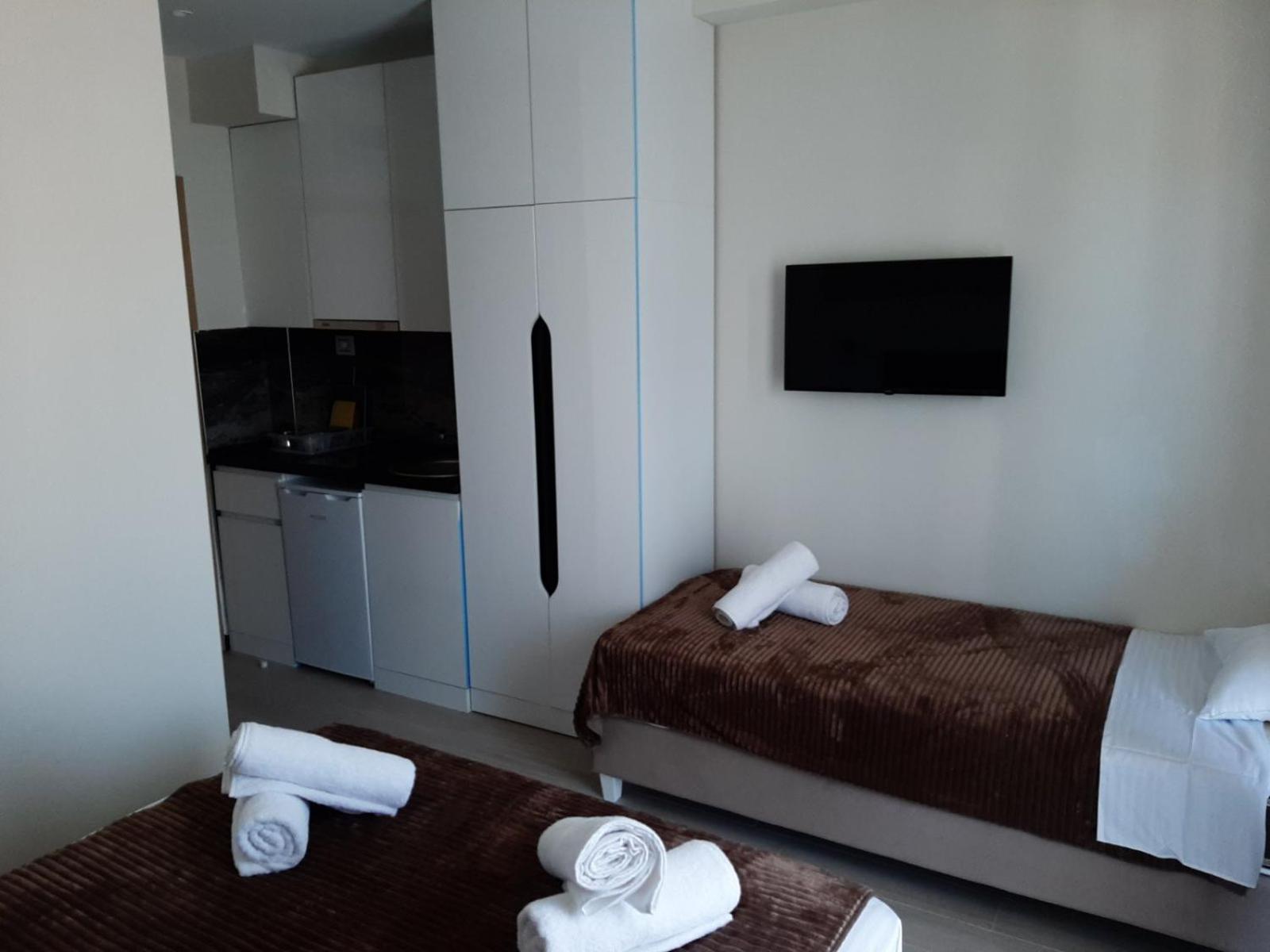 Deluxe Triple Room - Photo 7
