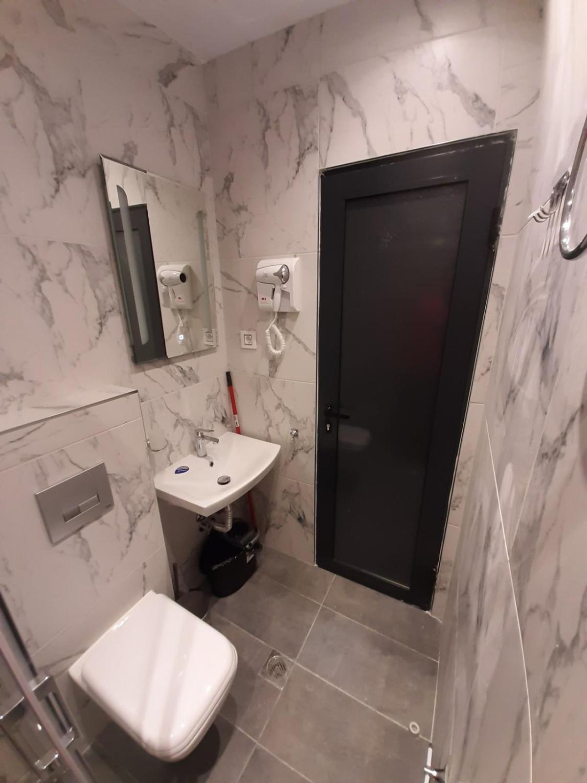 Deluxe Triple Room - Photo 5