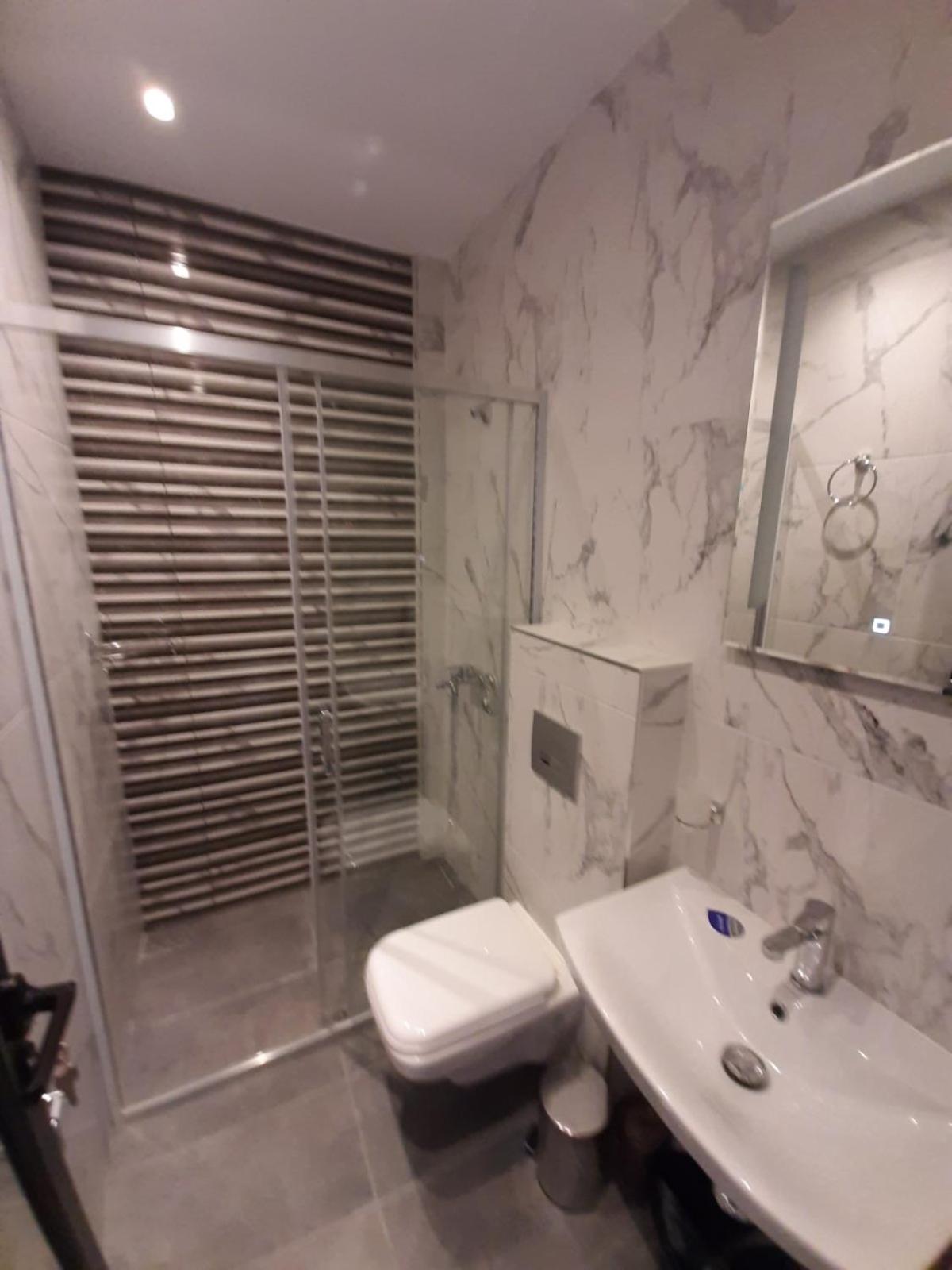Deluxe Triple Room - Photo 10