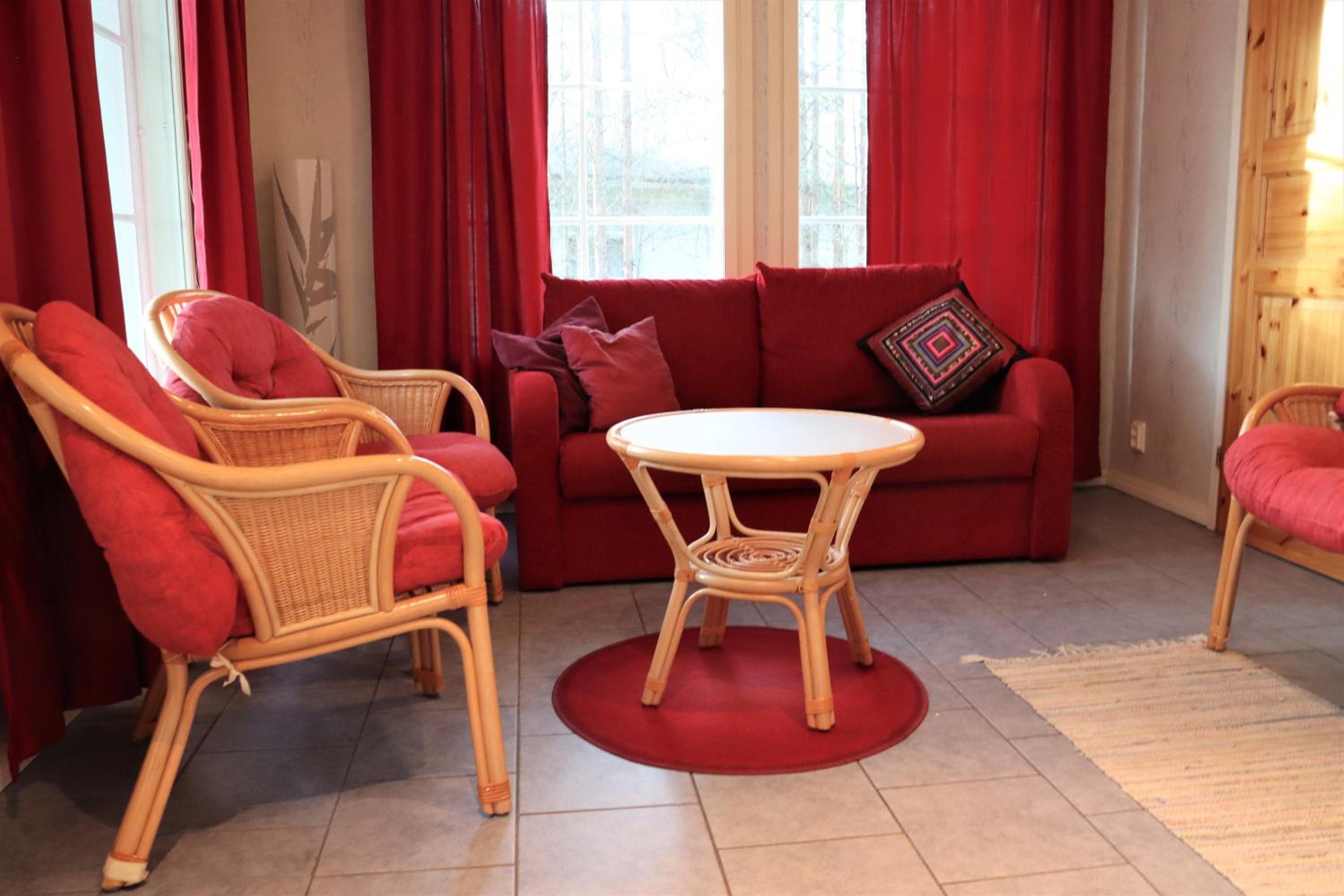 Three-Bedroom Apartment - Photo 16