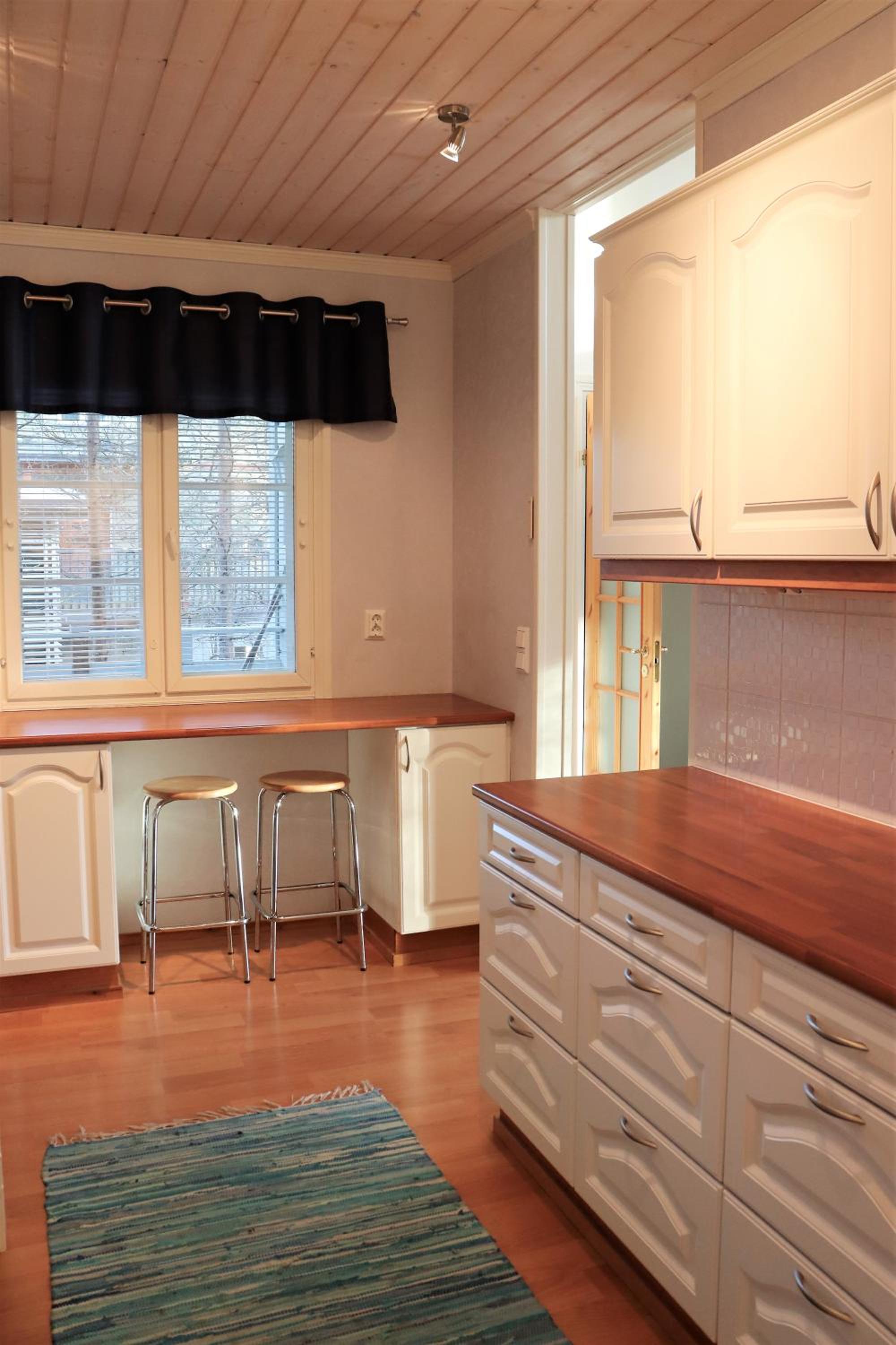 Three-Bedroom Apartment - Photo 15