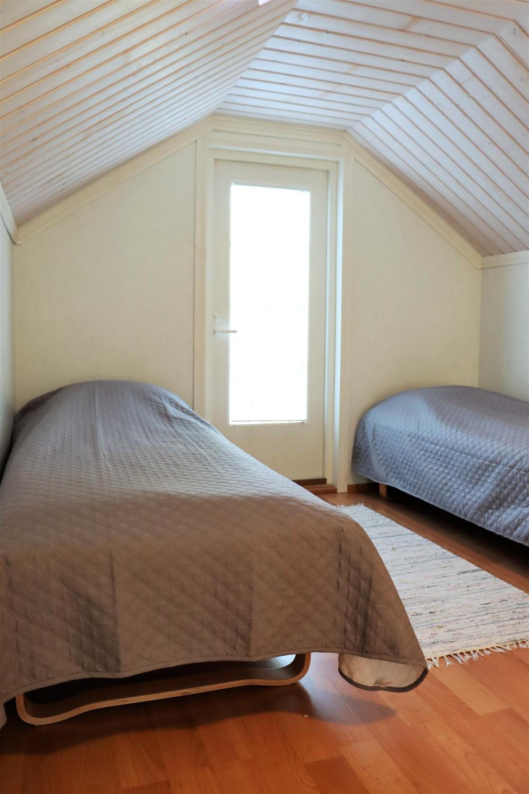 Three-Bedroom Apartment - Photo 11