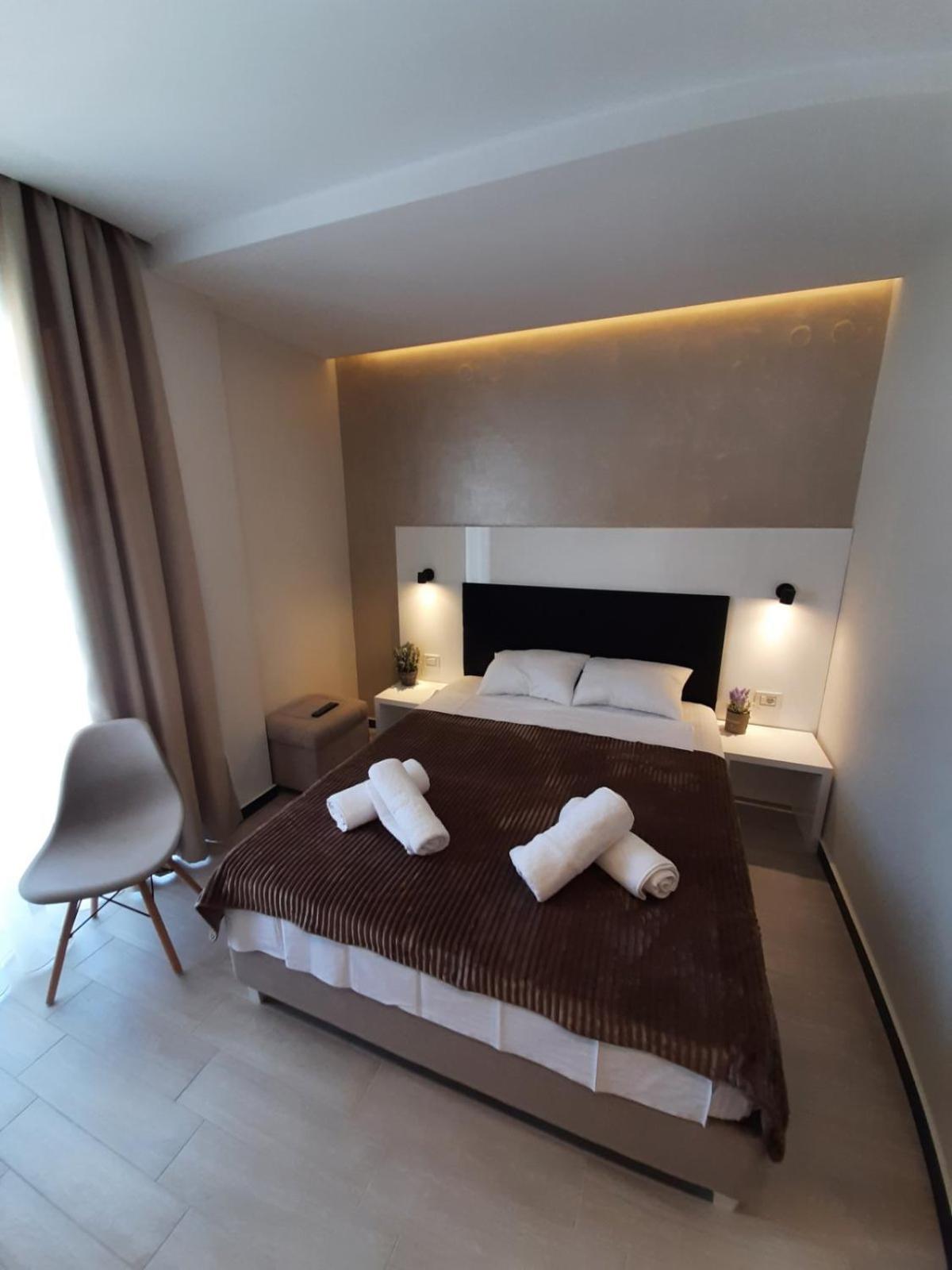 Deluxe Quadruple Room - Photo 6