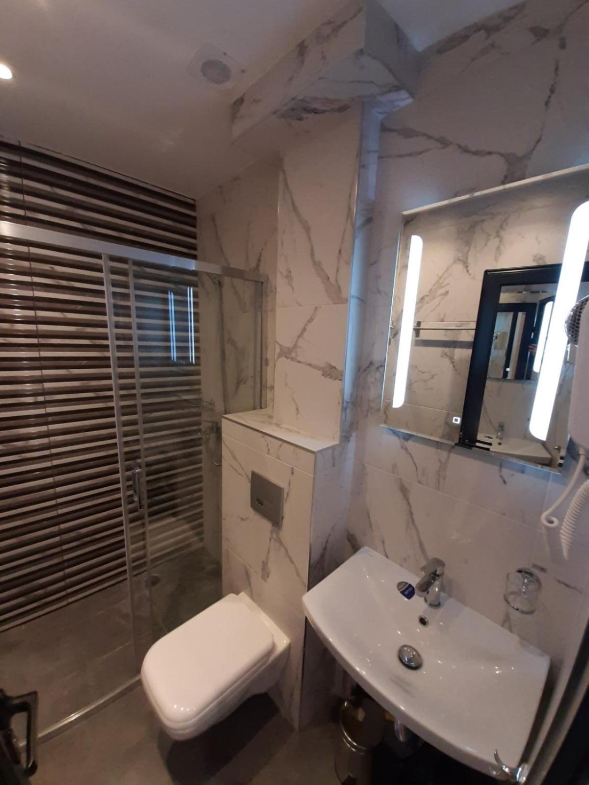 Deluxe Quadruple Room - Photo 3