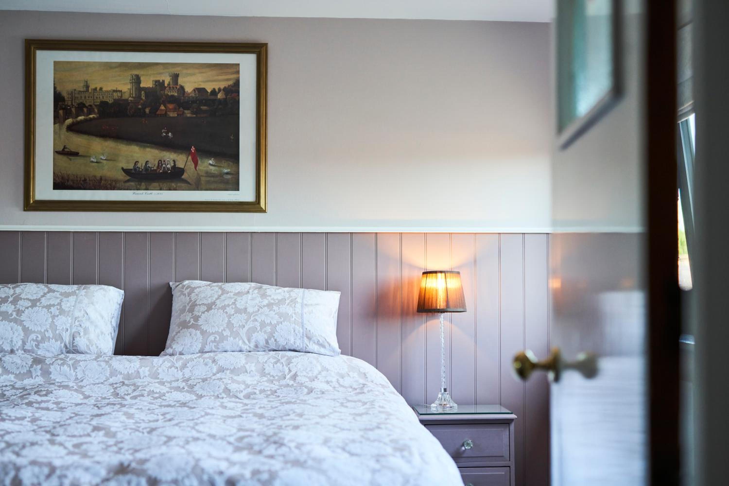 Standard King Room - Photo 4