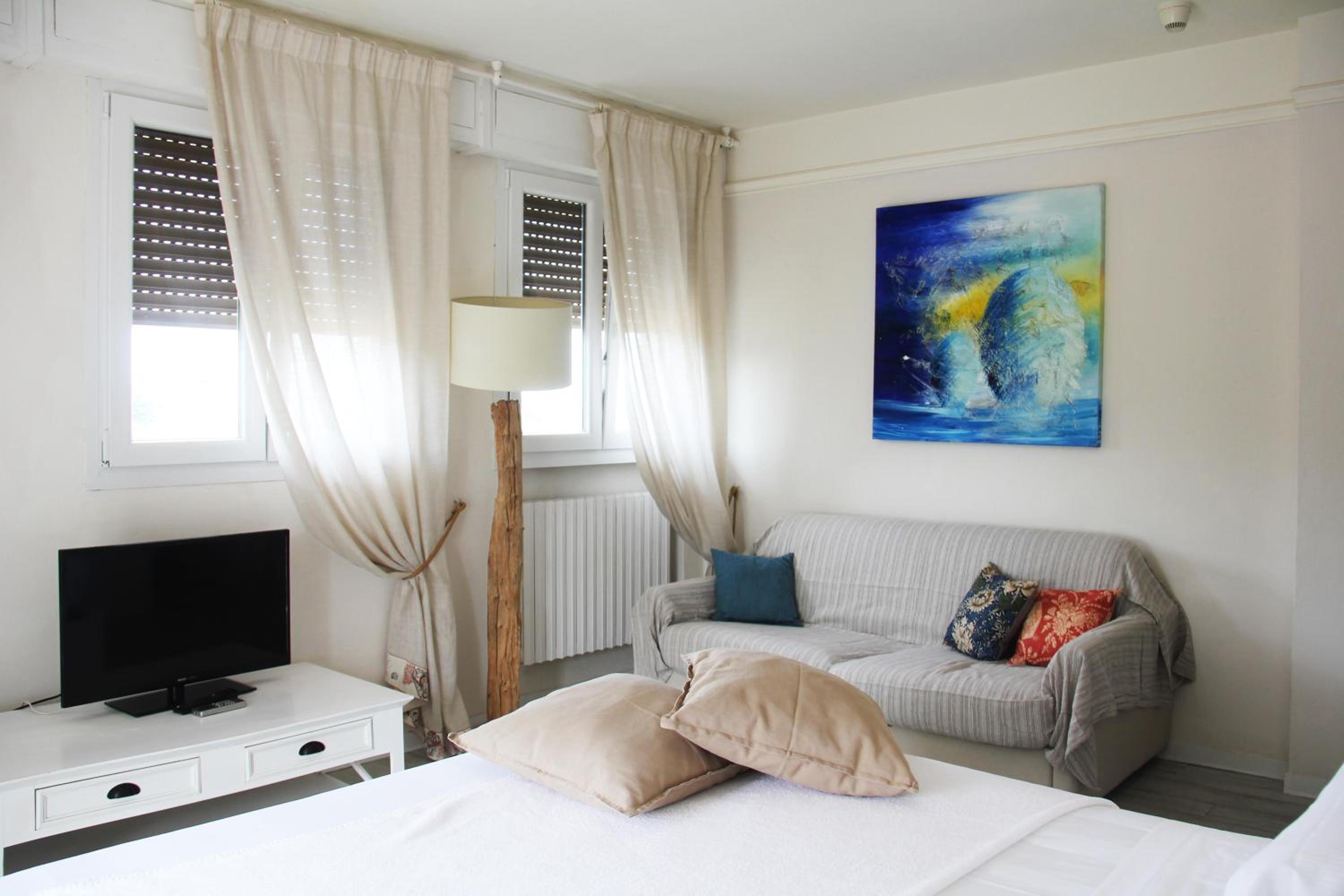 Suite with Terrace - Photo 7