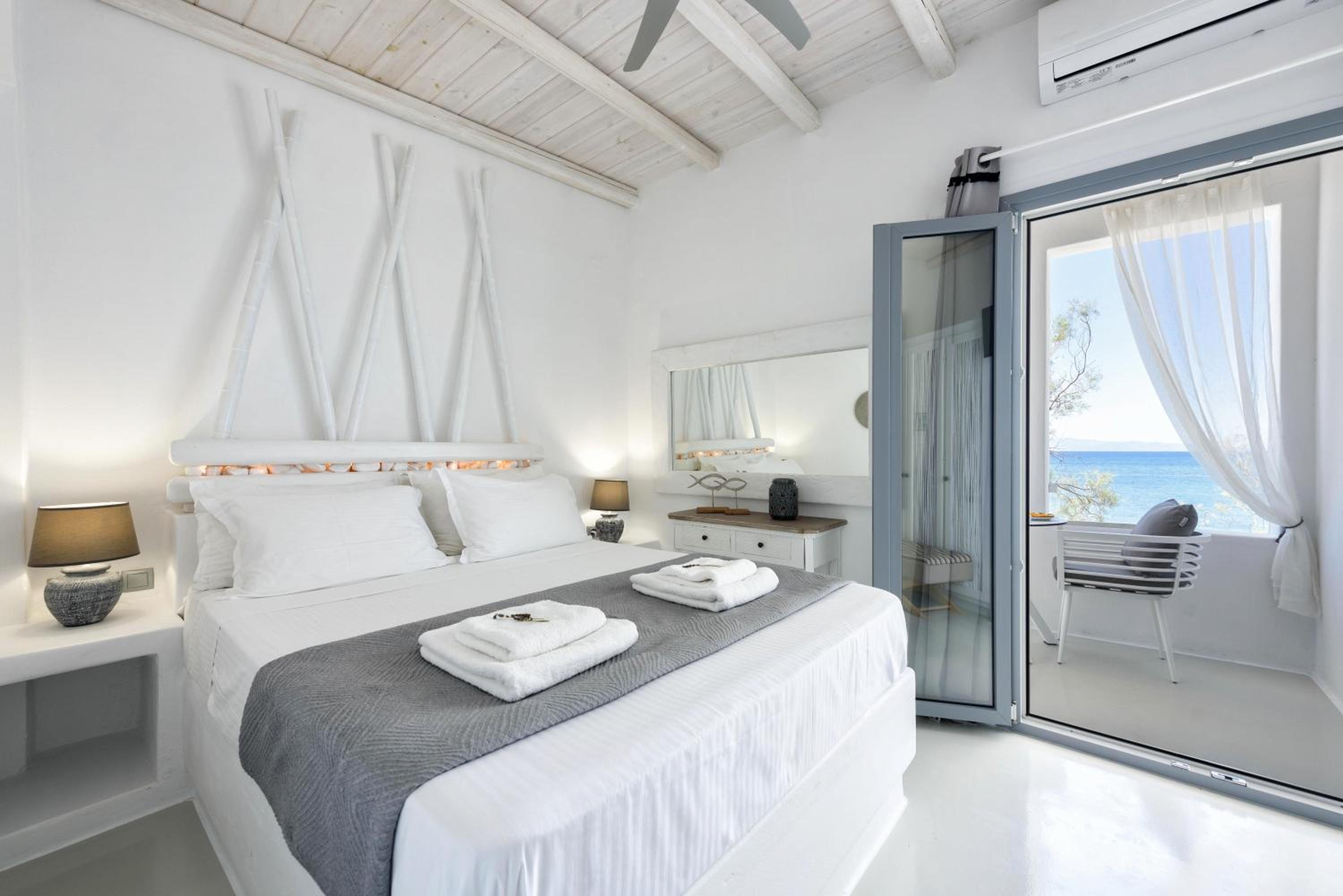 Apartment with Sea View - Photo 23