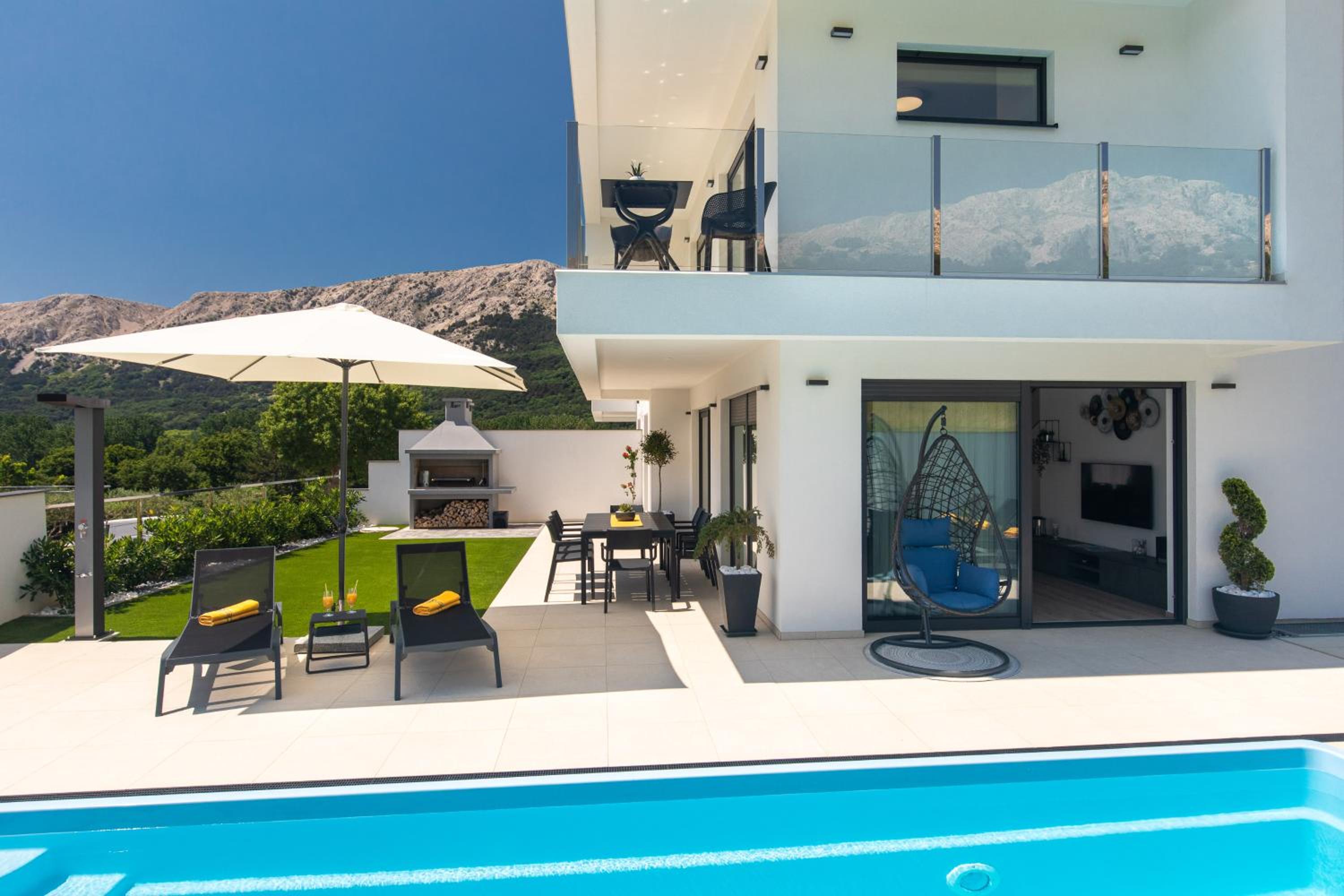 Villa with Private Pool photo 2