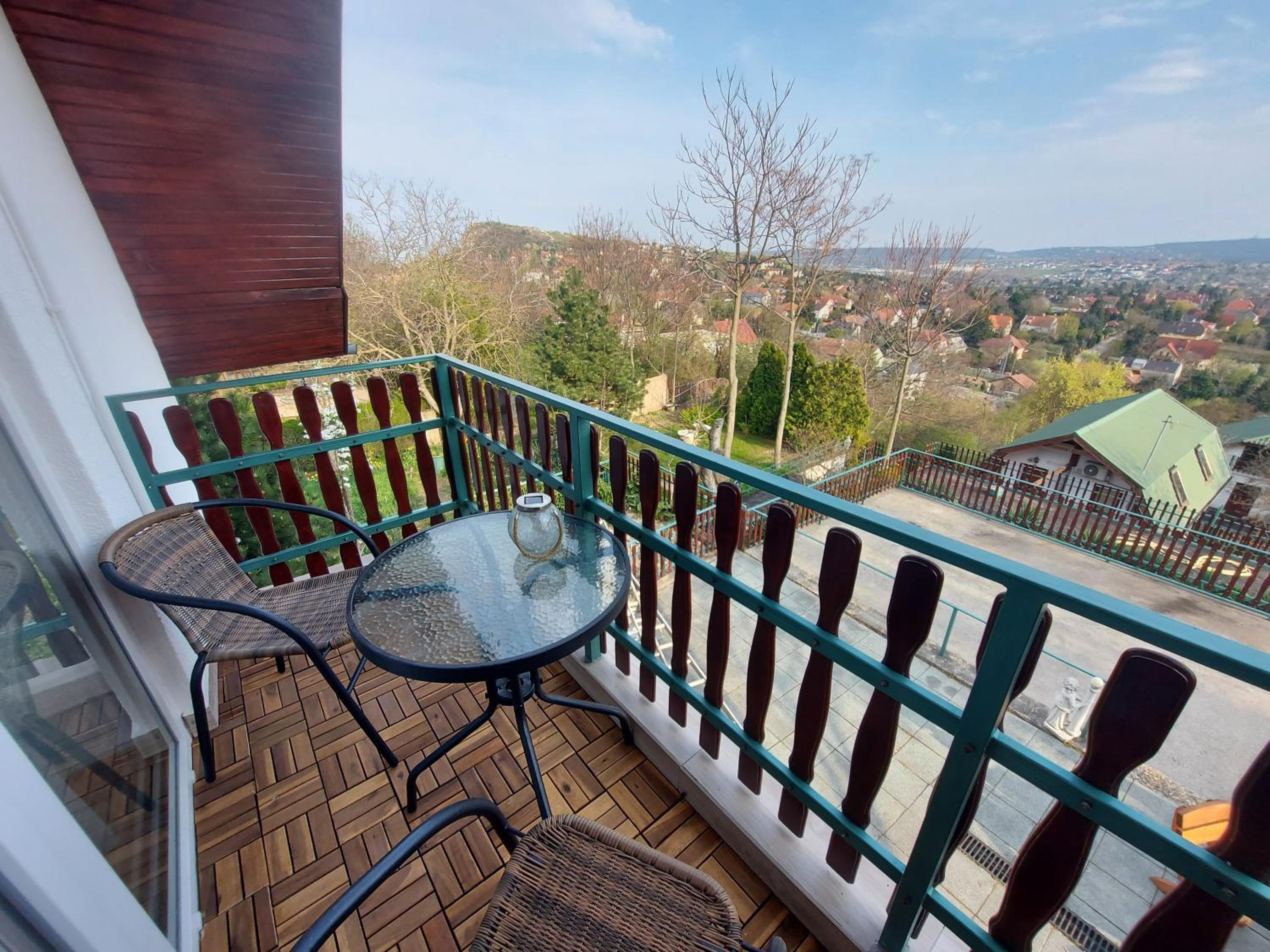 Quadruple Room with Balcony photo 3