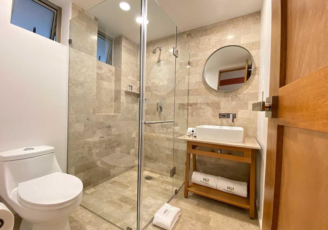 Superior King Suite - Non-Smoking - Photo 7