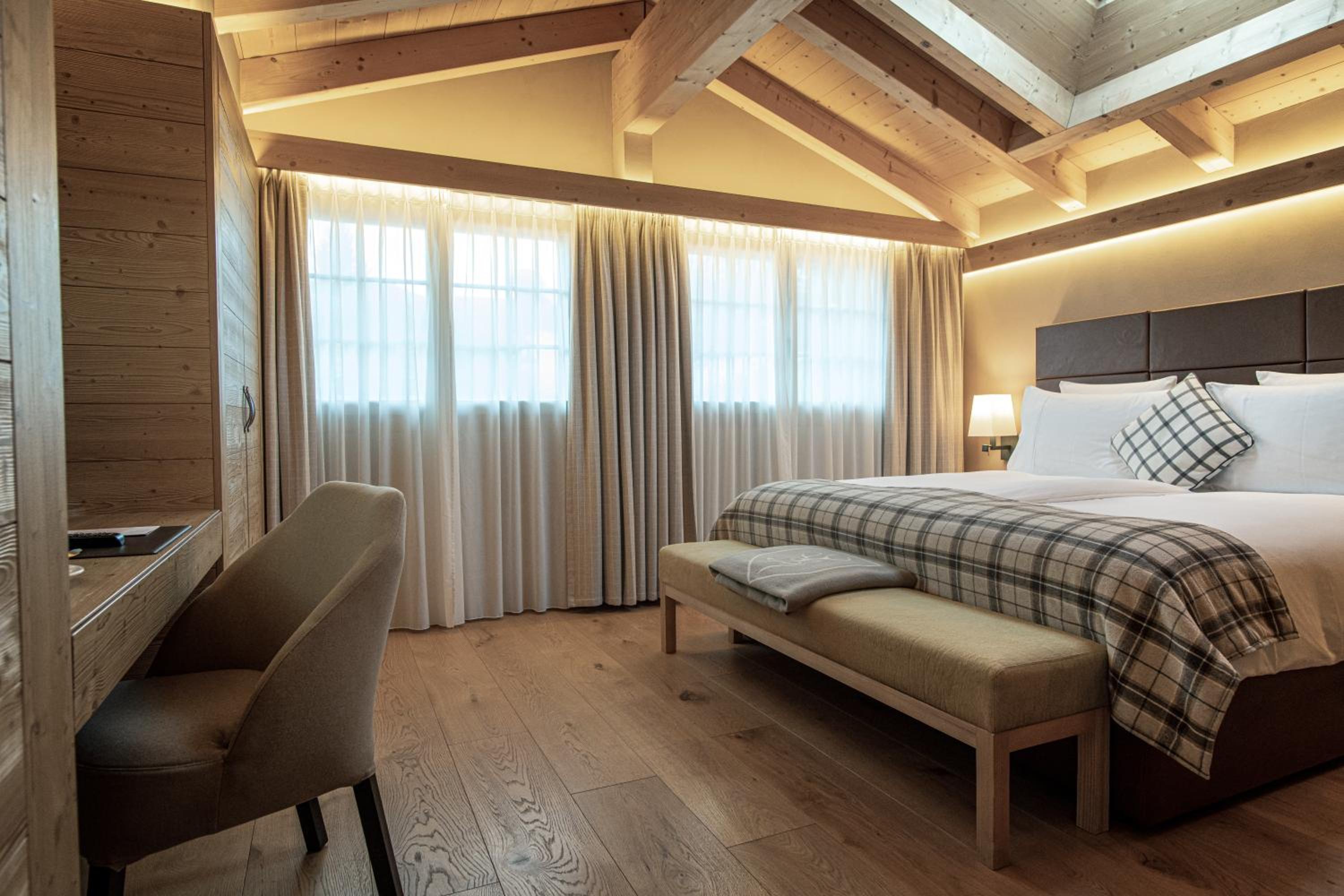 Standard Double Room with Mountain View