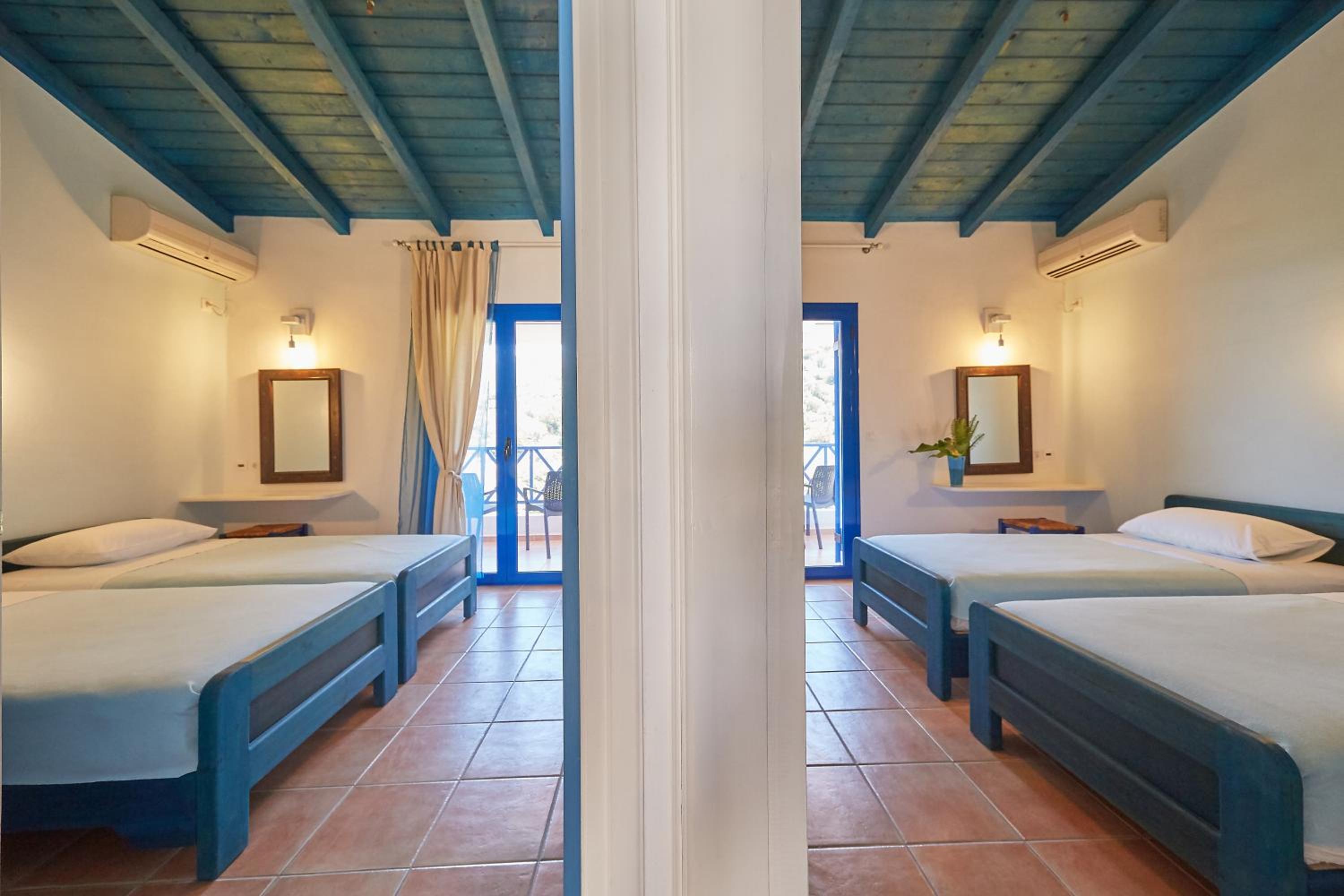 Suite with Sea View - Photo 9