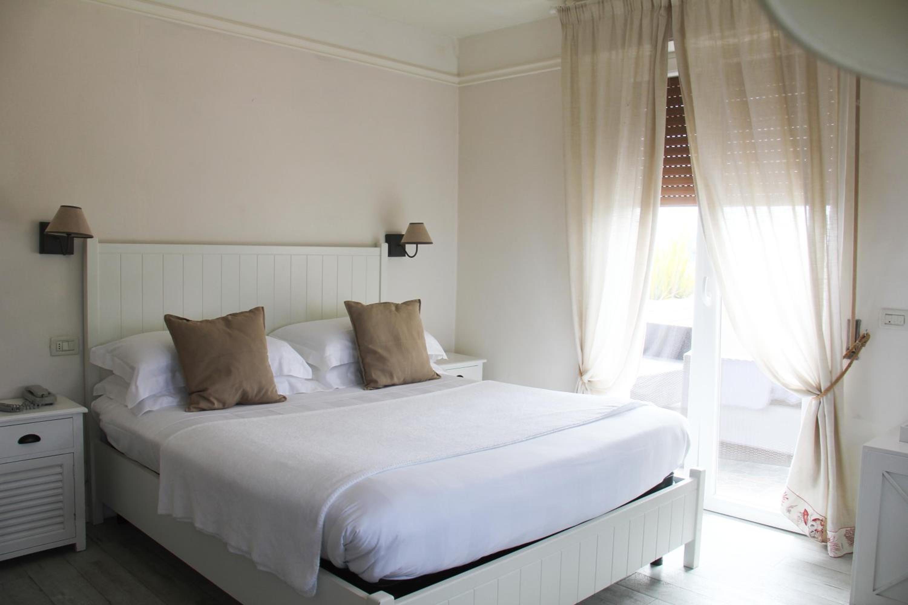 Junior Suite with Garden View - Photo 5