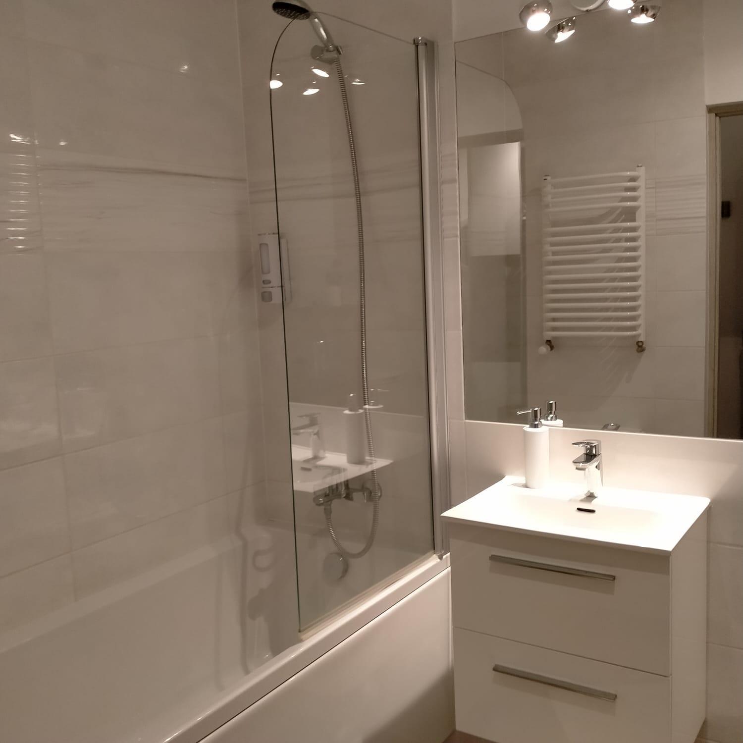 King Suite With Balcony - Photo 5