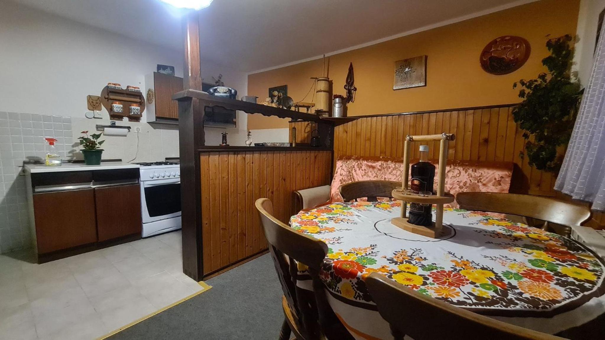 Apartment with Mountain View - Photo 16