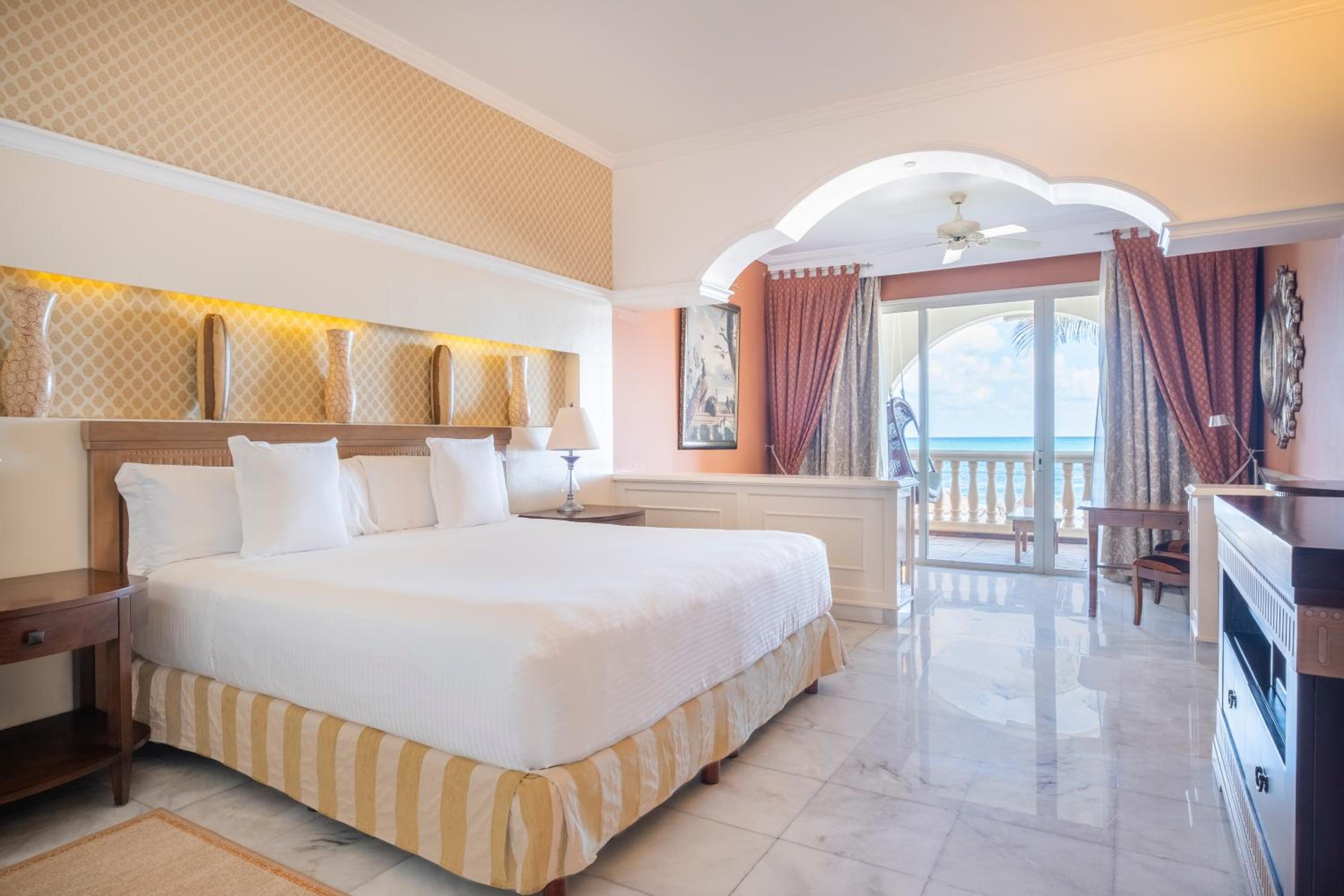 Suite Frente al Mar (1 Adulto)
