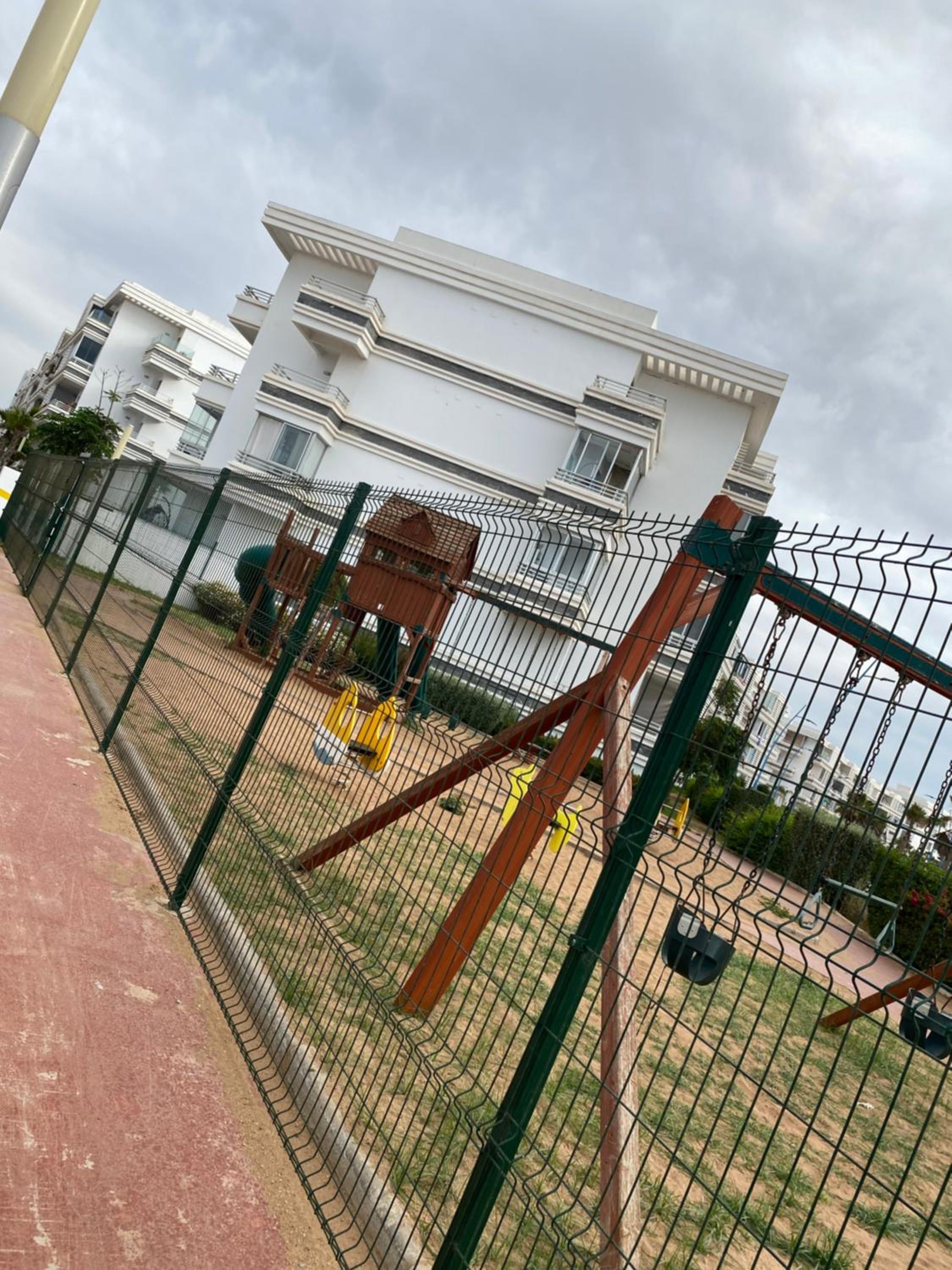 Apartment with Sea View - Photo 12