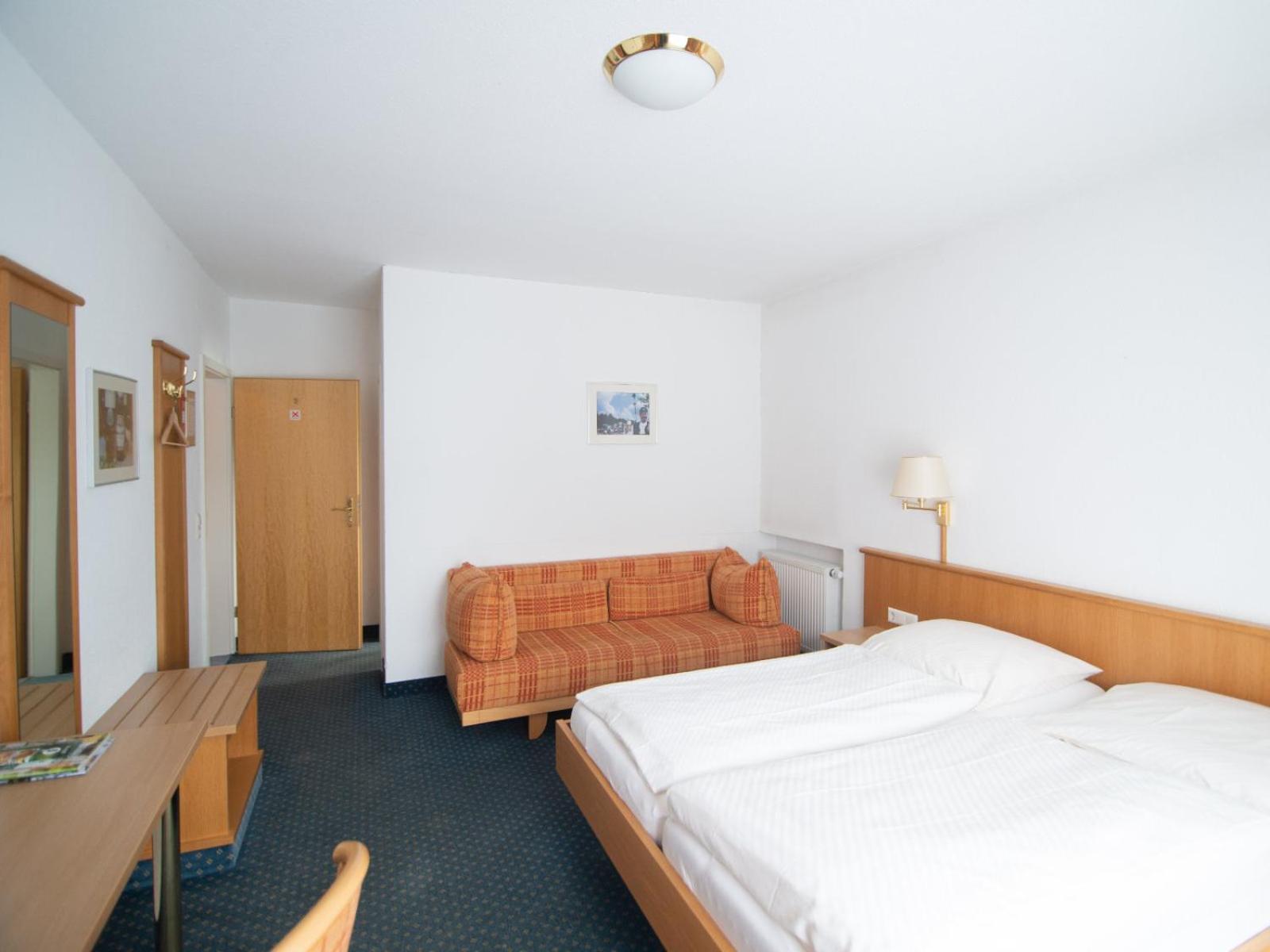 Double Room - Photo 10