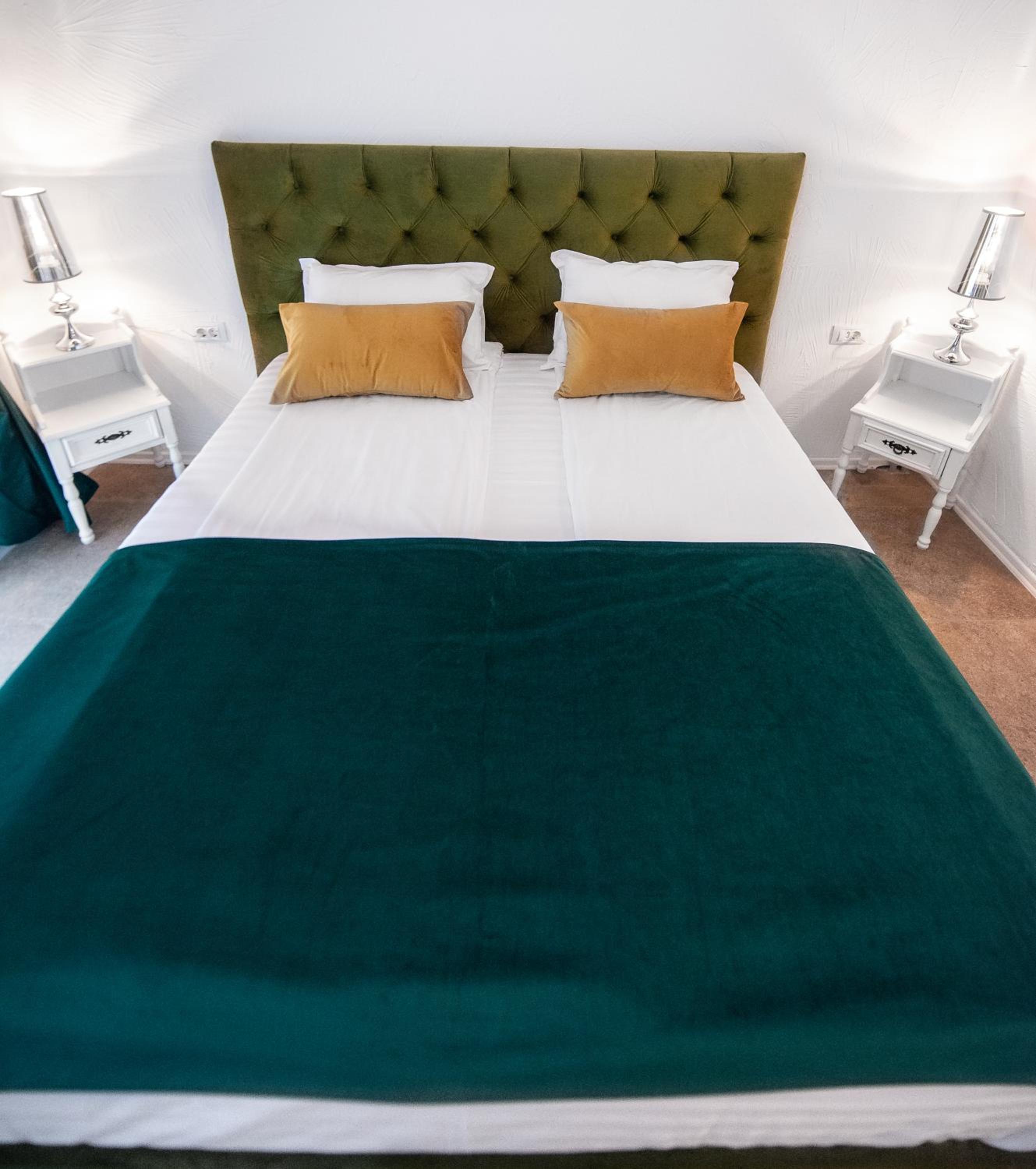 Double Room with Balcony - Photo 27