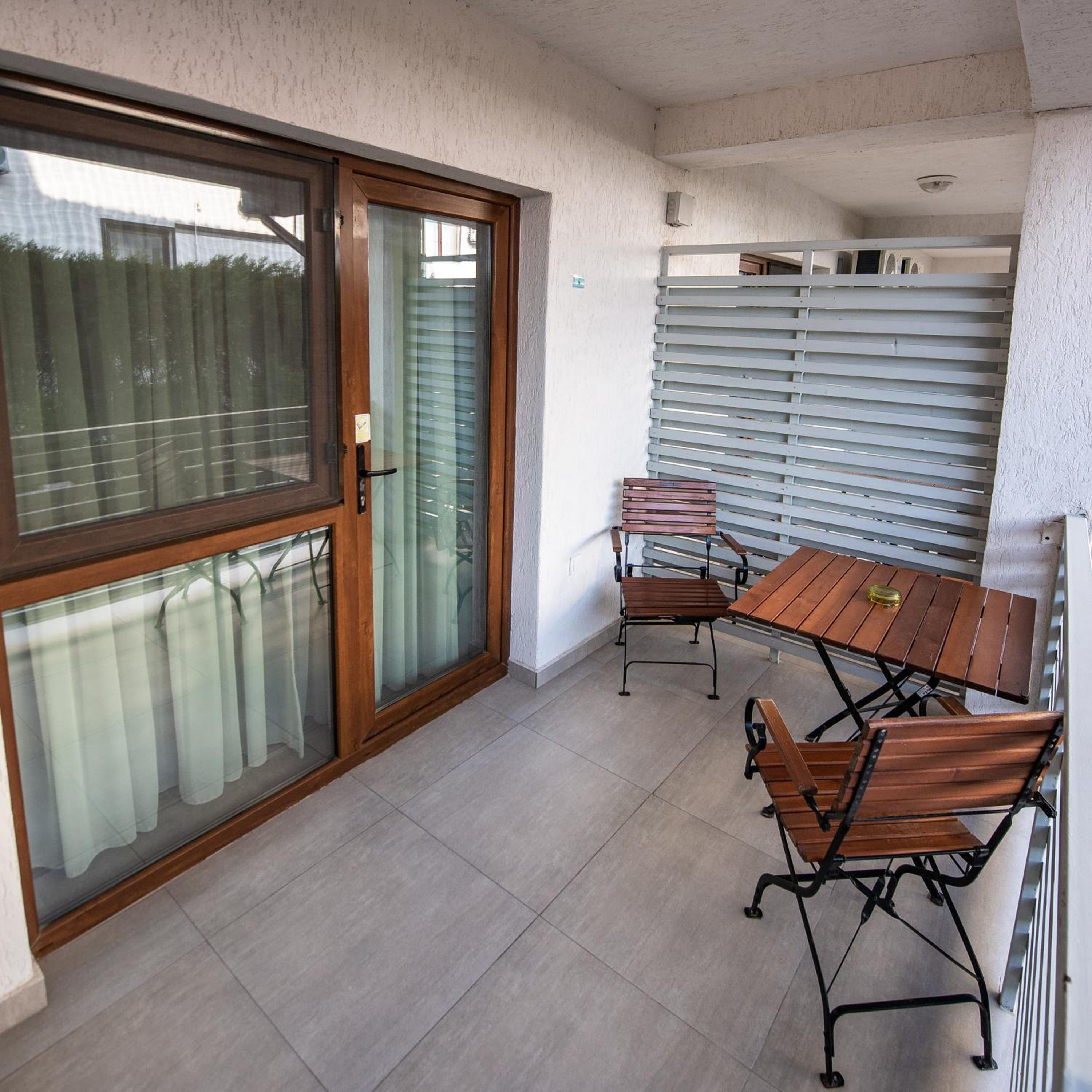 Double Room with Balcony - Photo 29