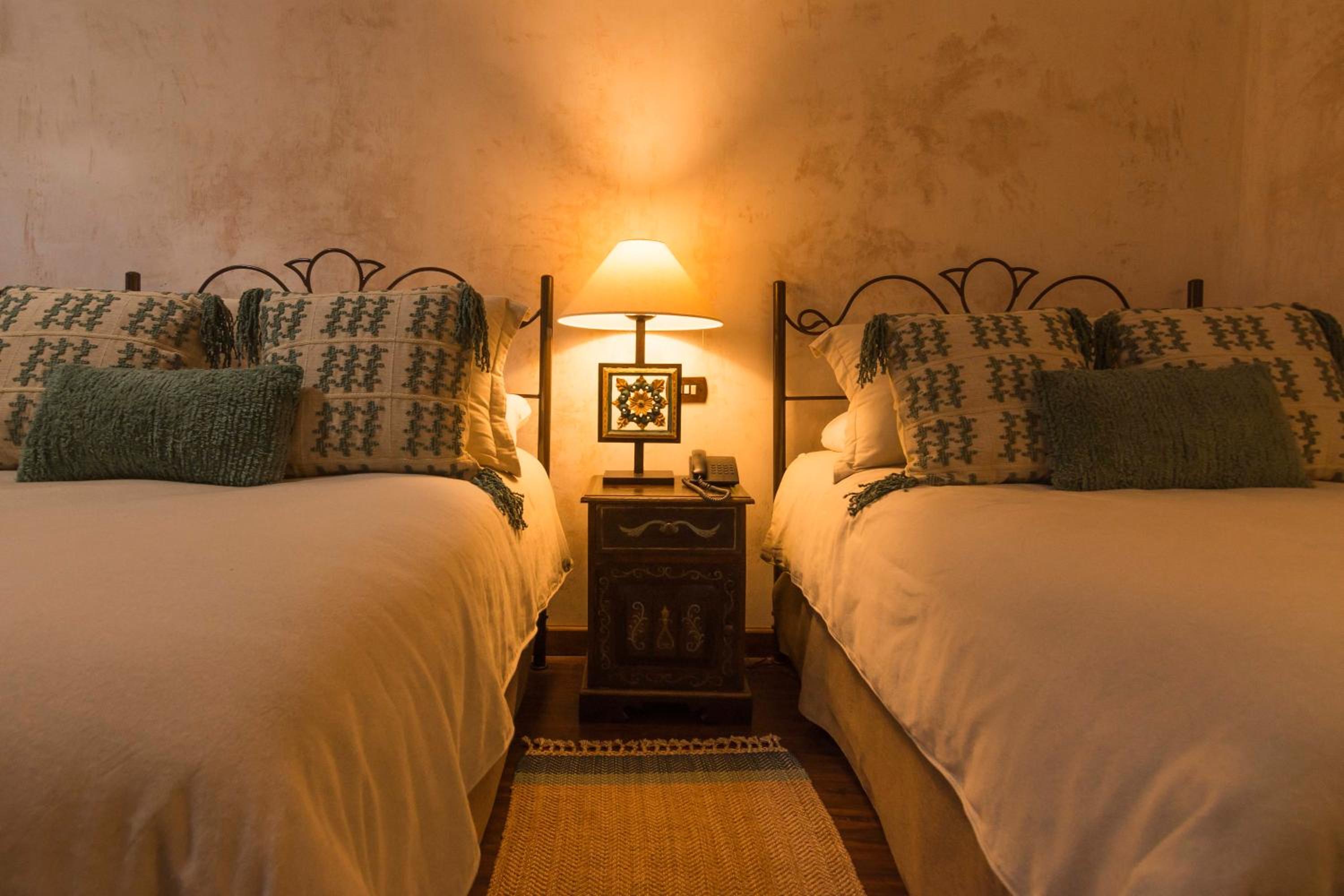 Junior Suite (2 Queen Beds) - Photo 3