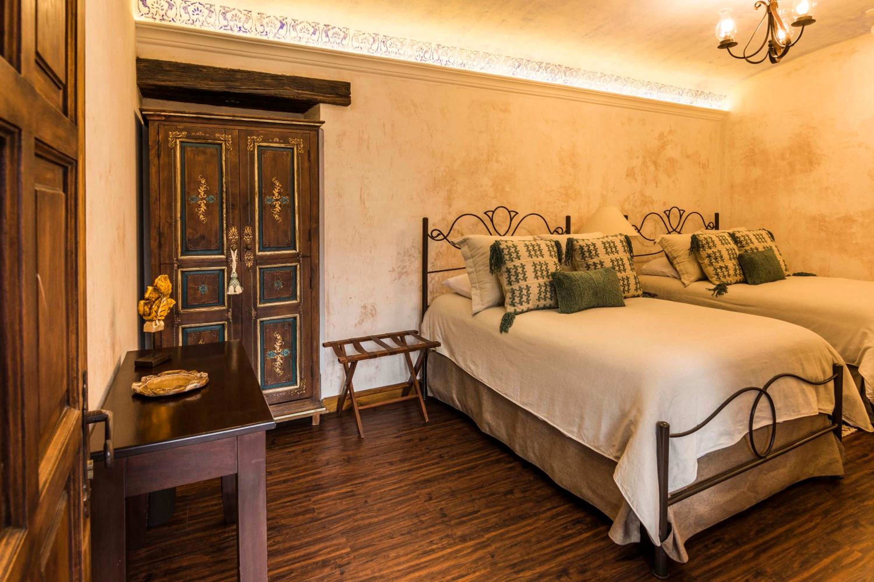 Superior Queen Room with Two Queen Beds - Photo 2