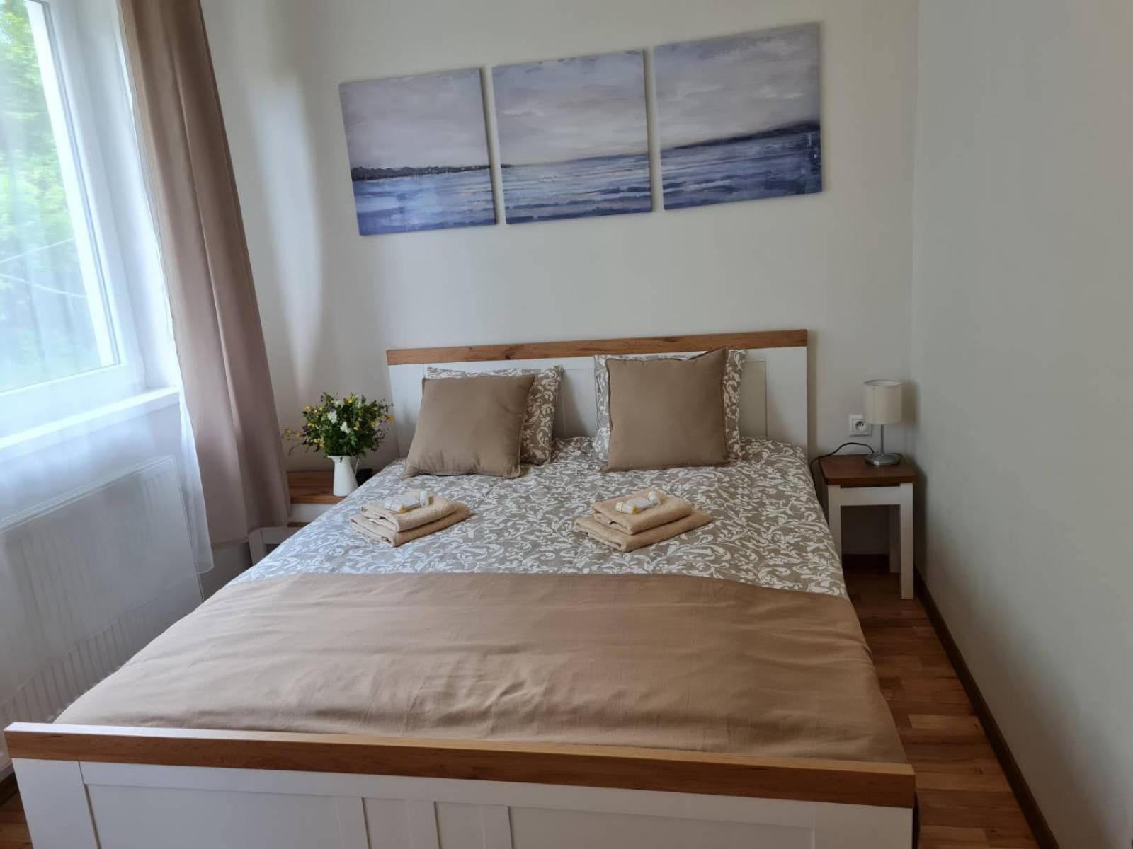 Double Room with Extra Bed - Photo 1