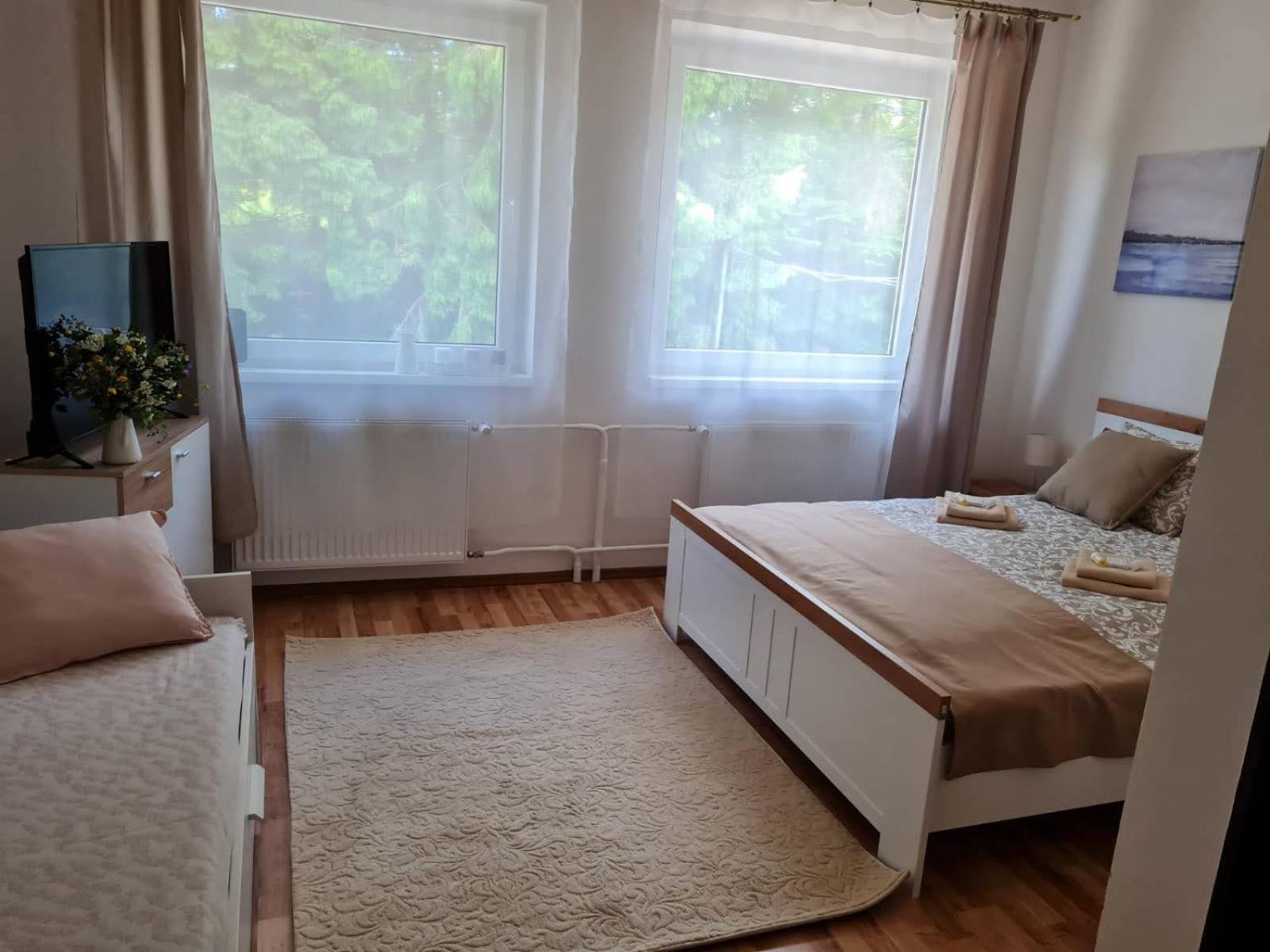 Double Room with Extra Bed - Photo 7