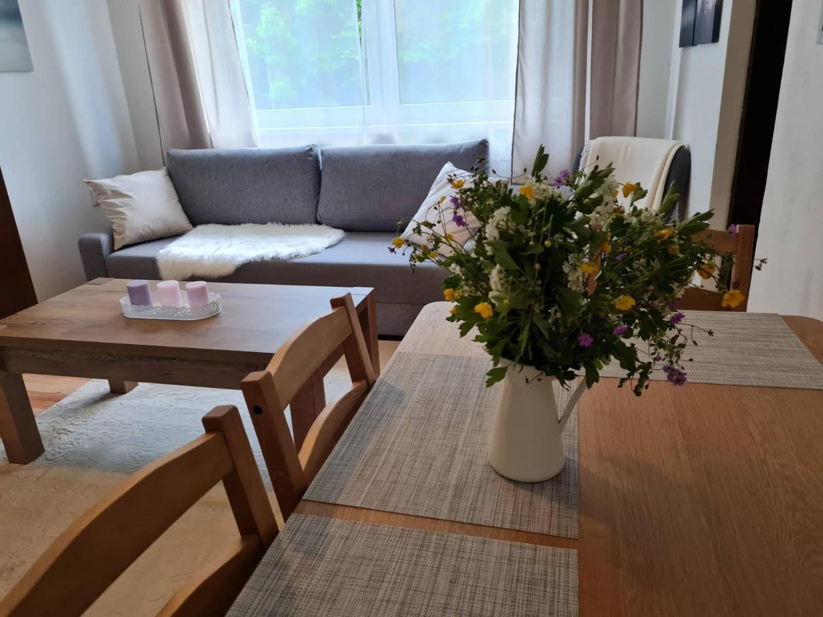 One-Bedroom Apartment - Photo 5