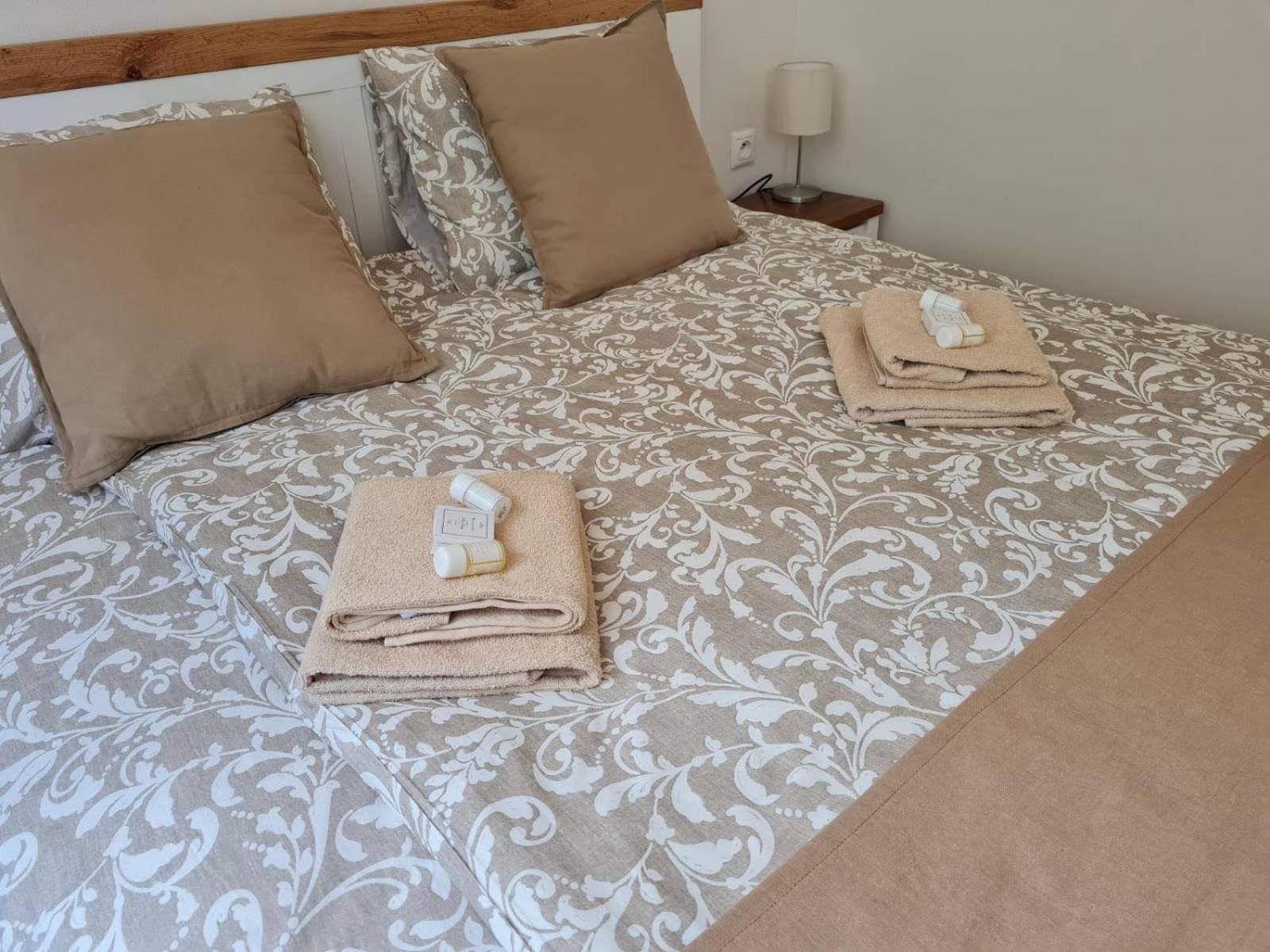 Double Room with Extra Bed - Photo 5
