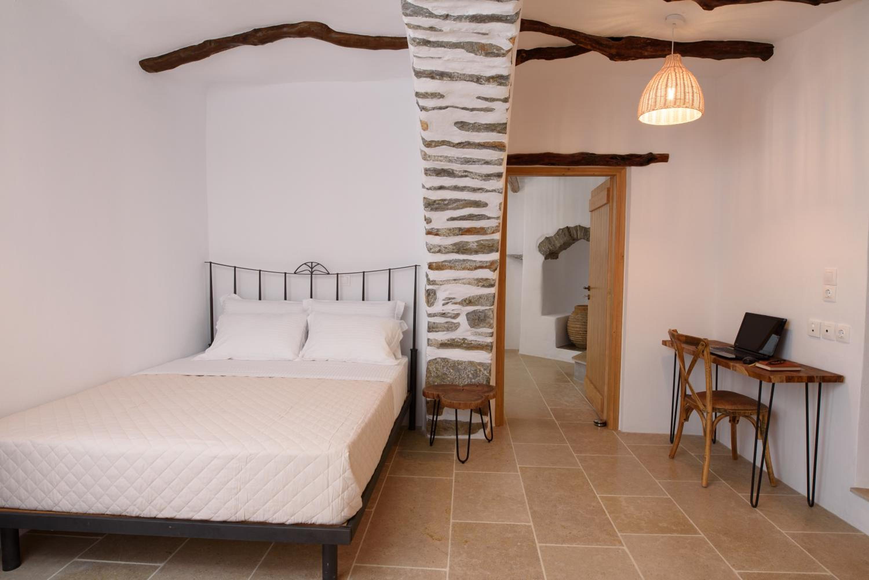Three-Bedroom House - Photo 14