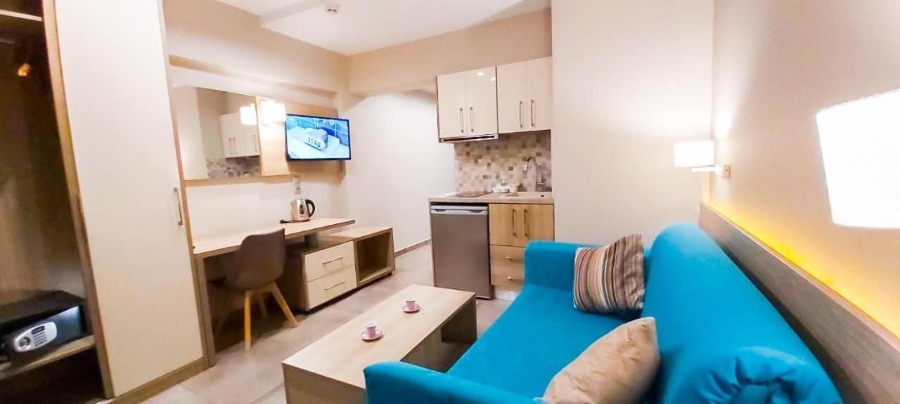Duplex Suite - Photo 14