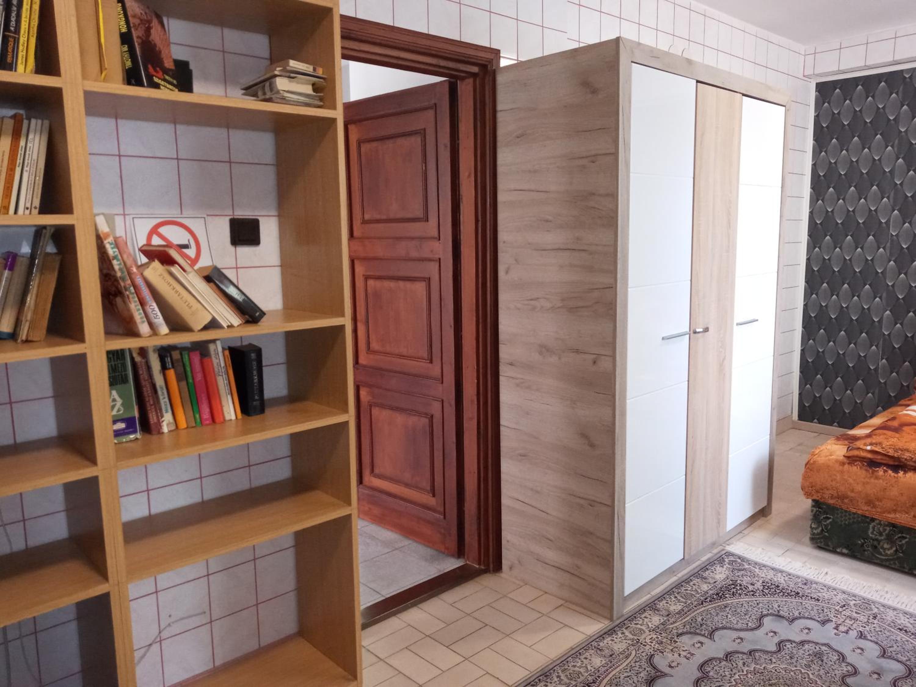 Two-Bedroom Apartment - Photo 30