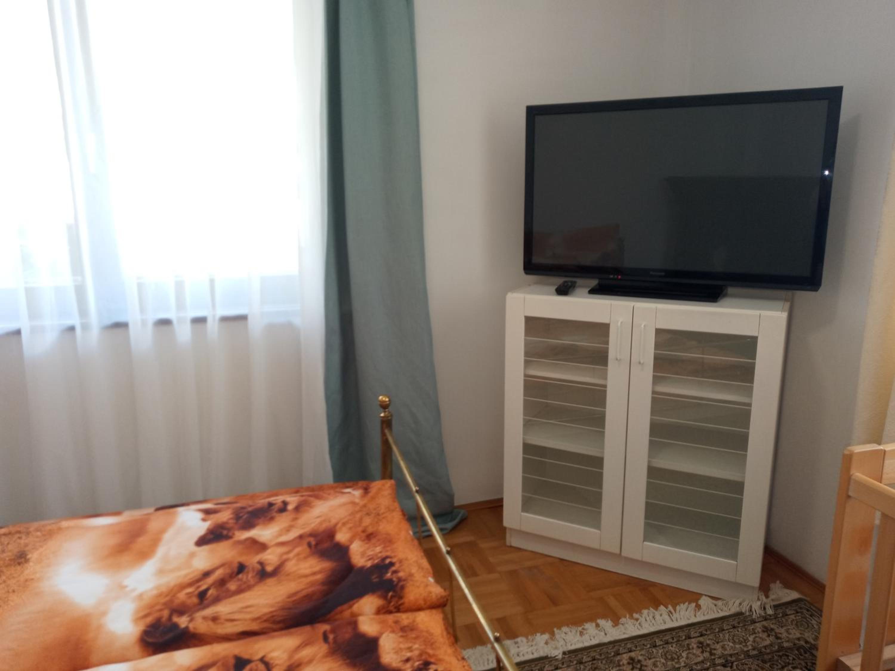 Two-Bedroom Apartment - Photo 12