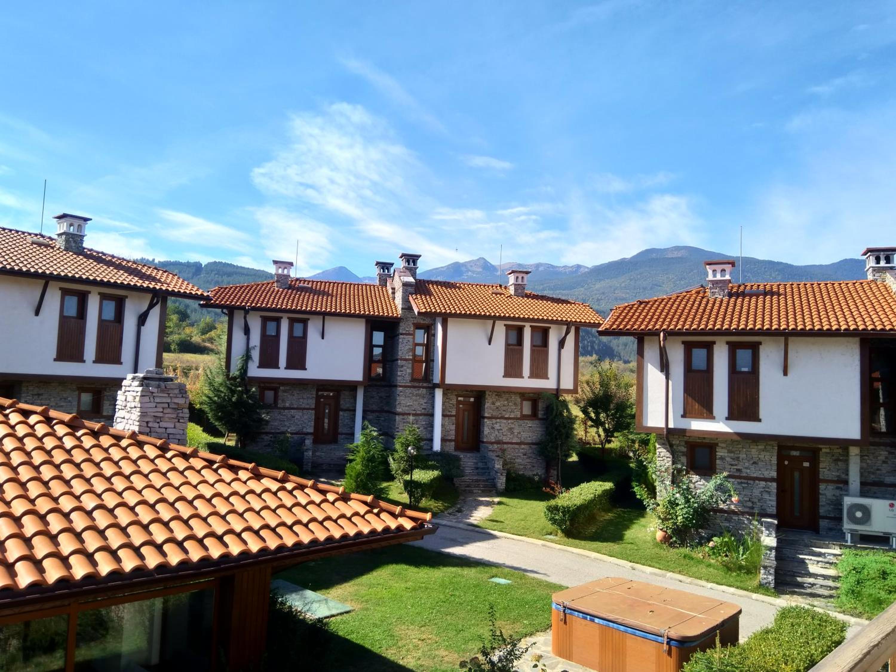 Three-Bedroom Villa photo 1