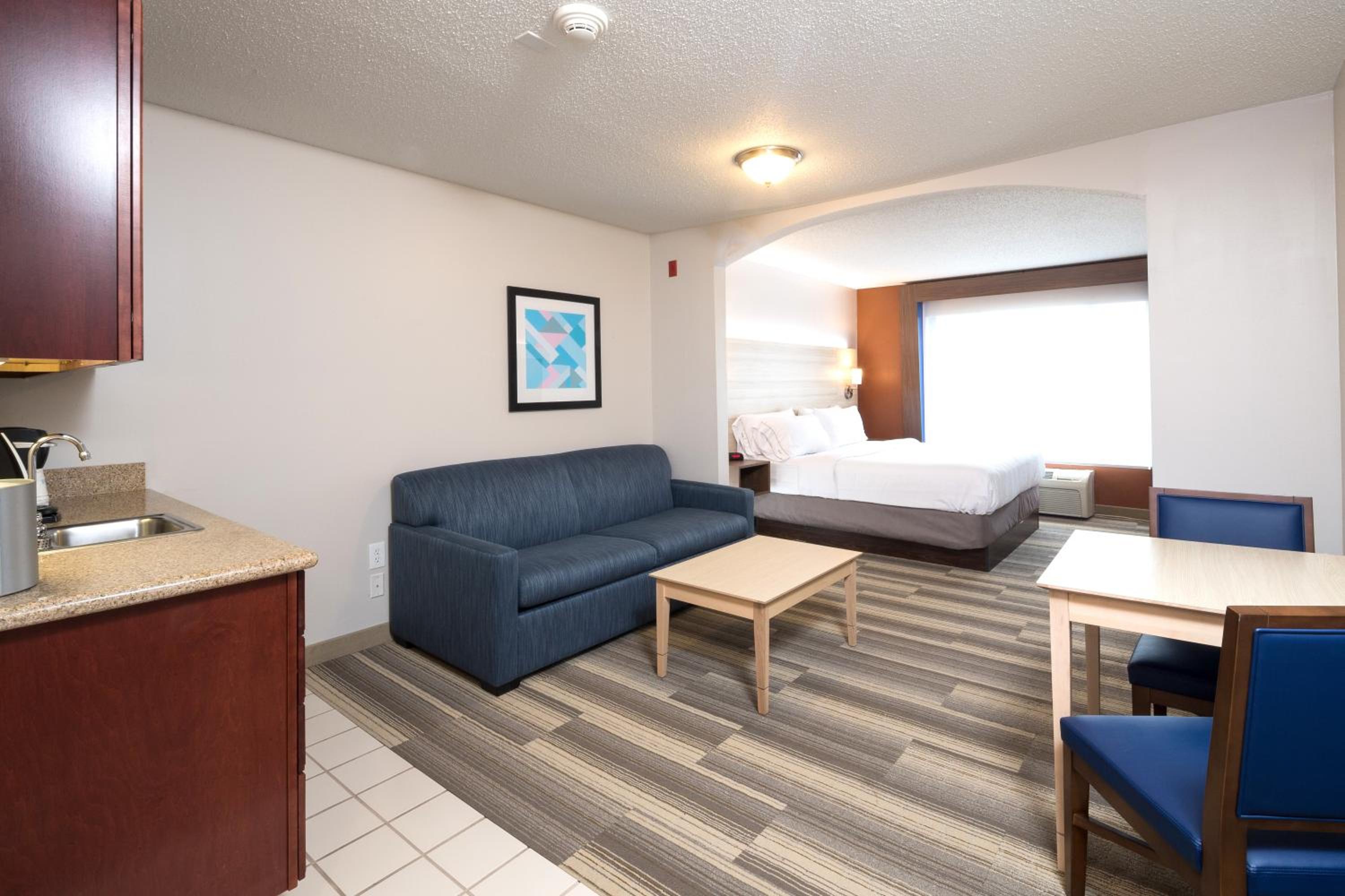 King Suite - Communication Accessible