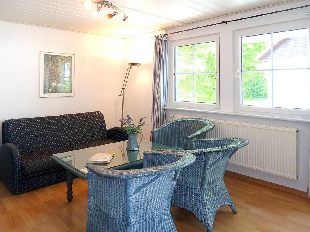 Two-Bedroom Apartment with Balcony photo 2