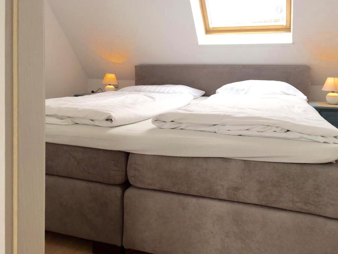 One-Bedroom Apartment with Balcony photo 1