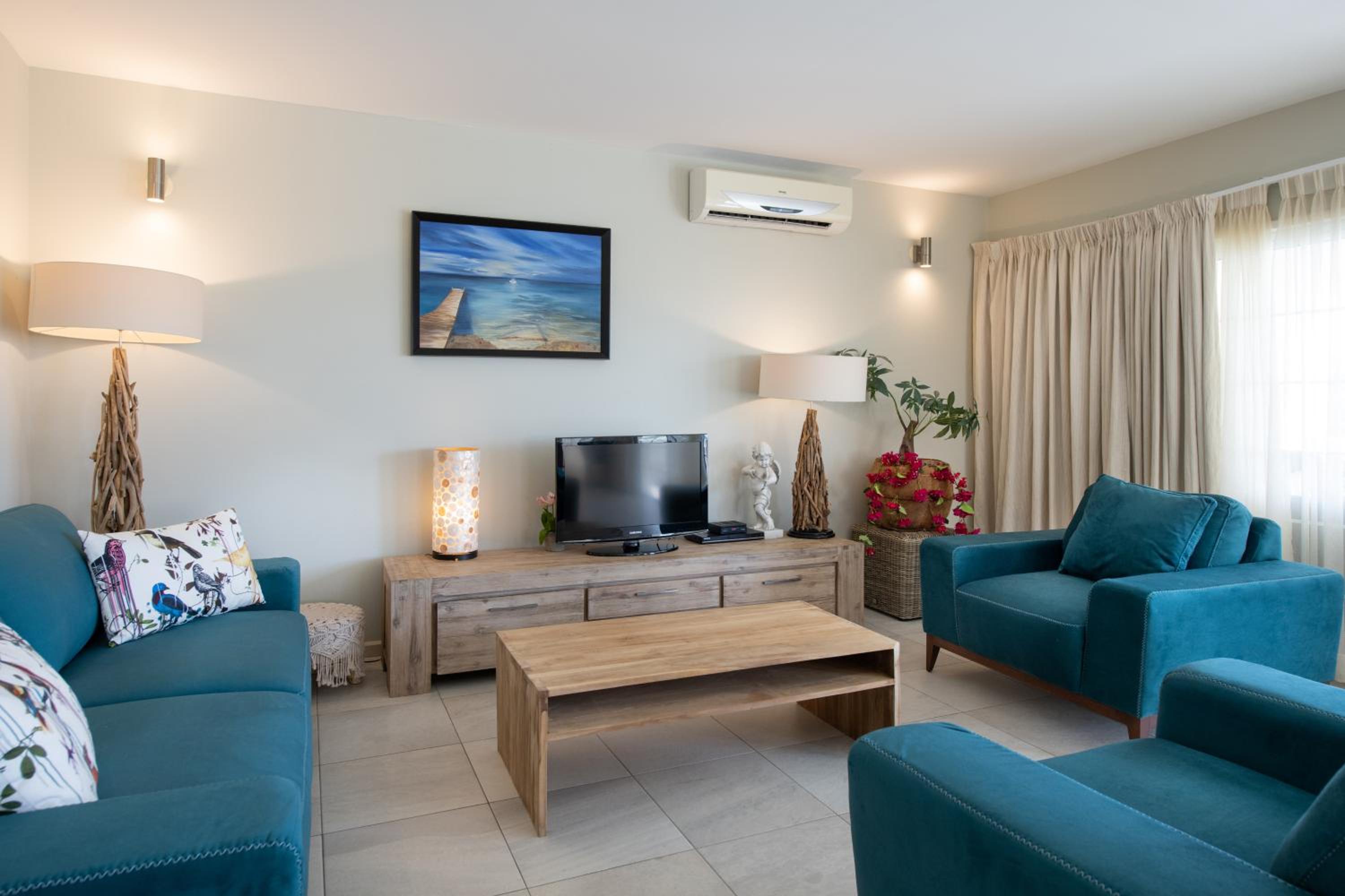 Apartment with Sea View