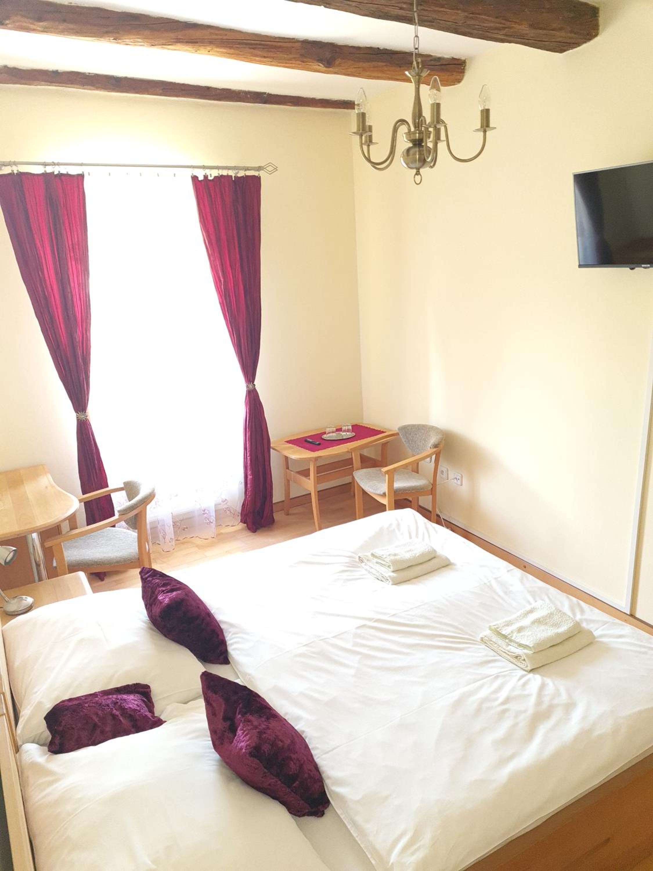 Double or Twin Room with Bathroom photo 3