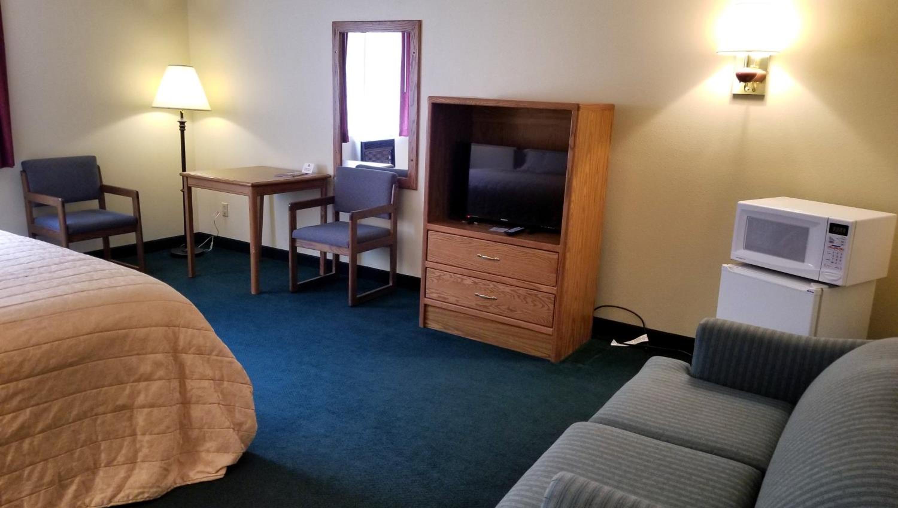 King Suite - Photo 3