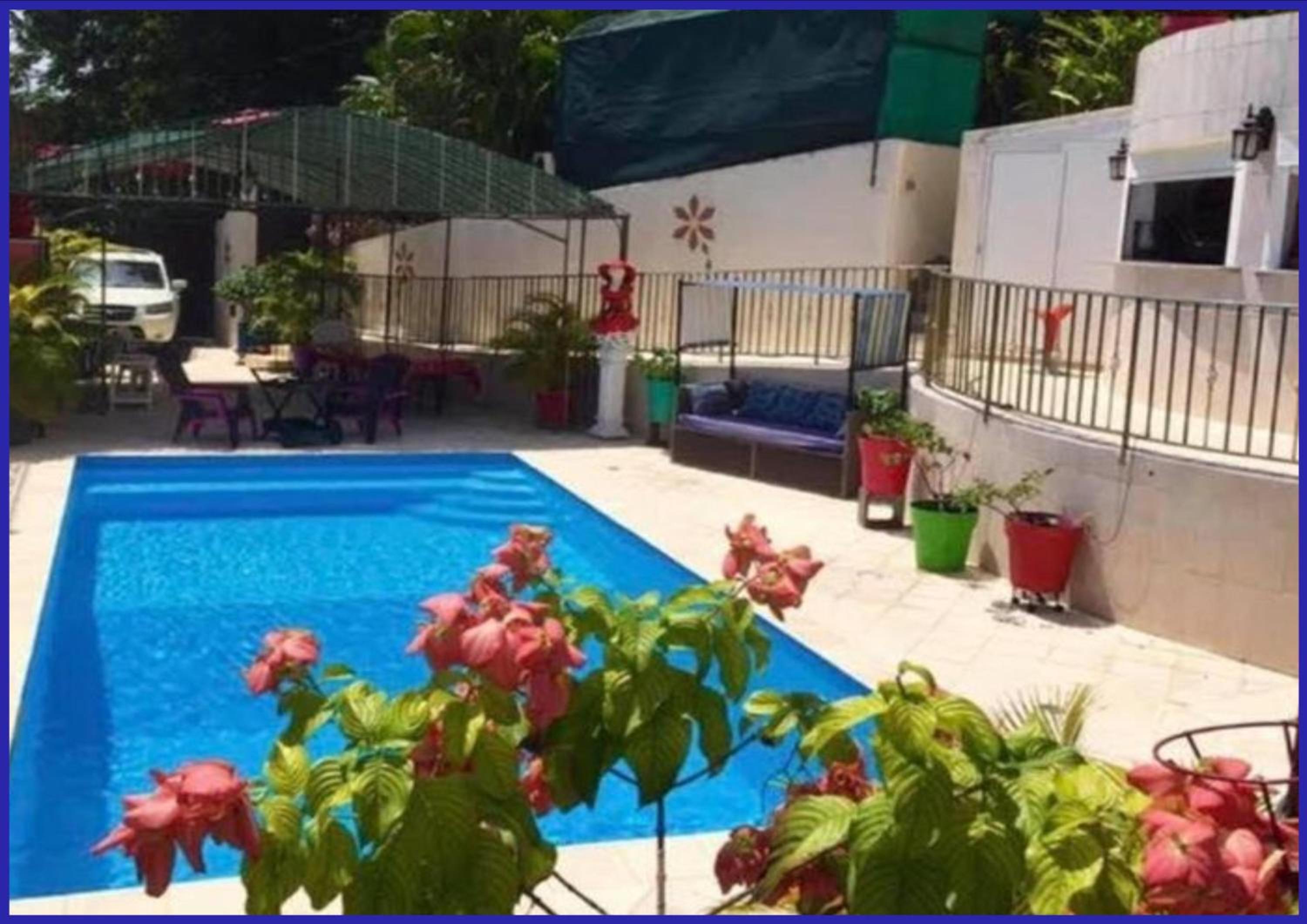 Studio with Pool View - Photo 3
