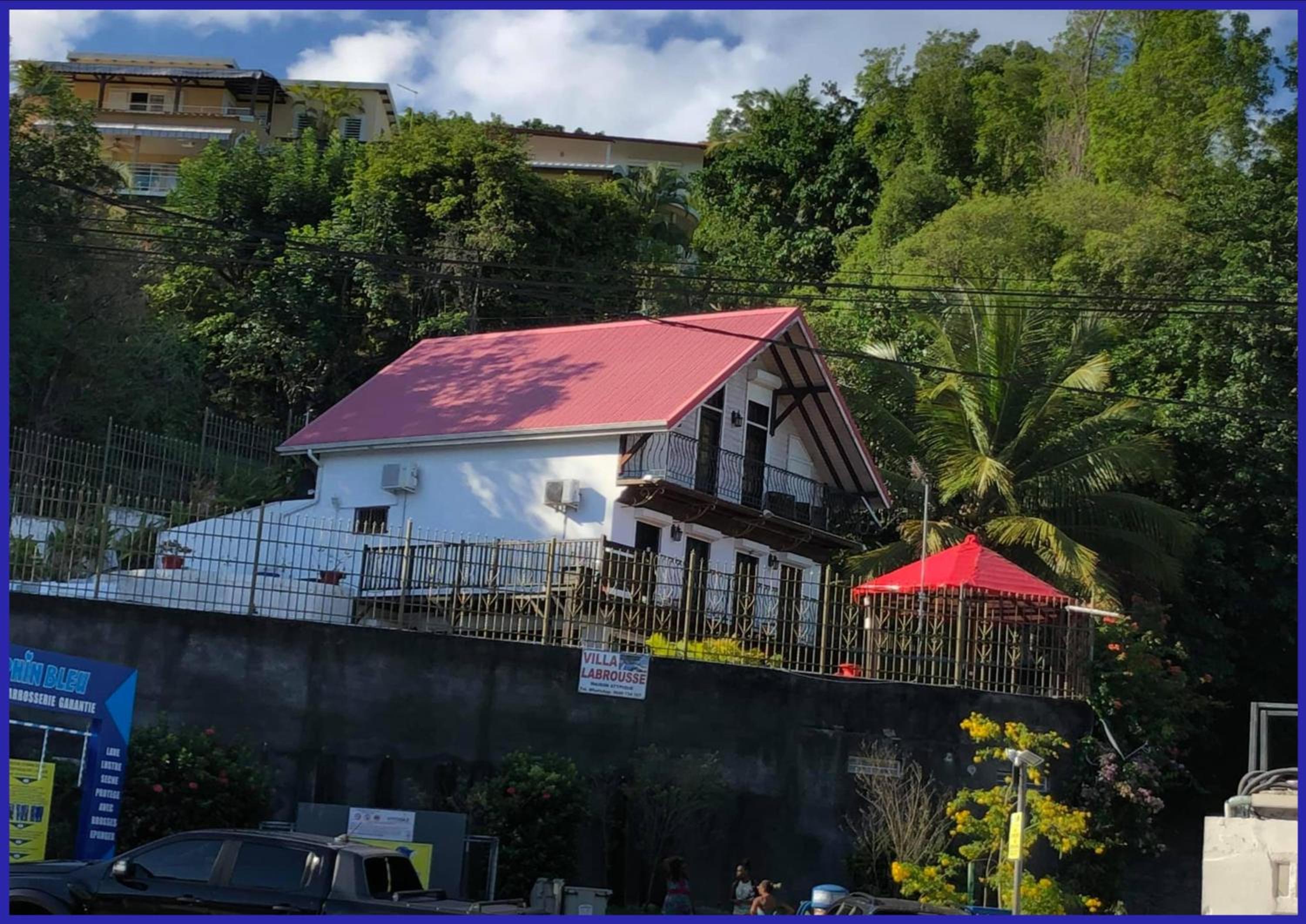Studio with Pool View - Photo 4