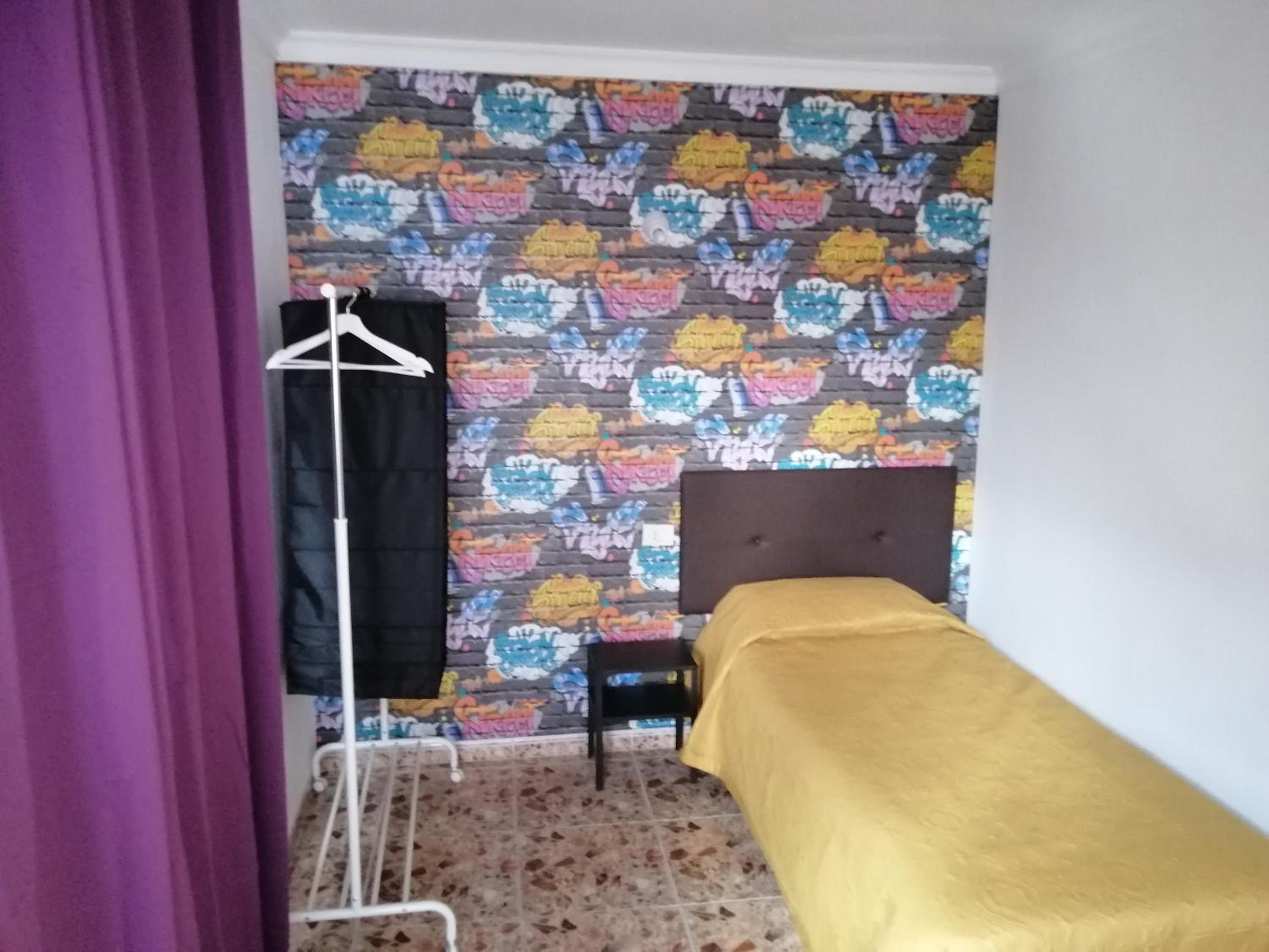 Single Room with Shared Bathroom