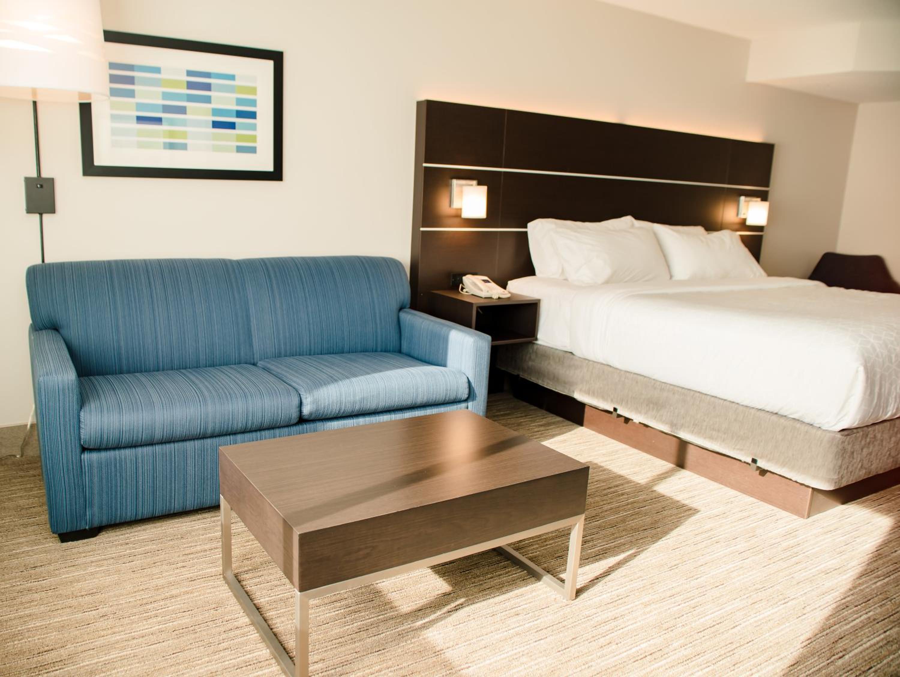 Standard King Room with Extra Space